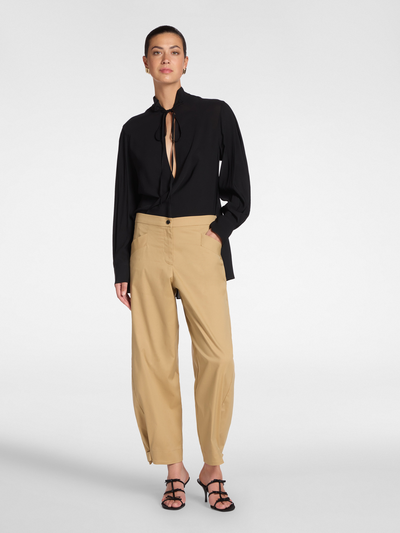 Cr&ecirc;pe de Chine blouse image number 2