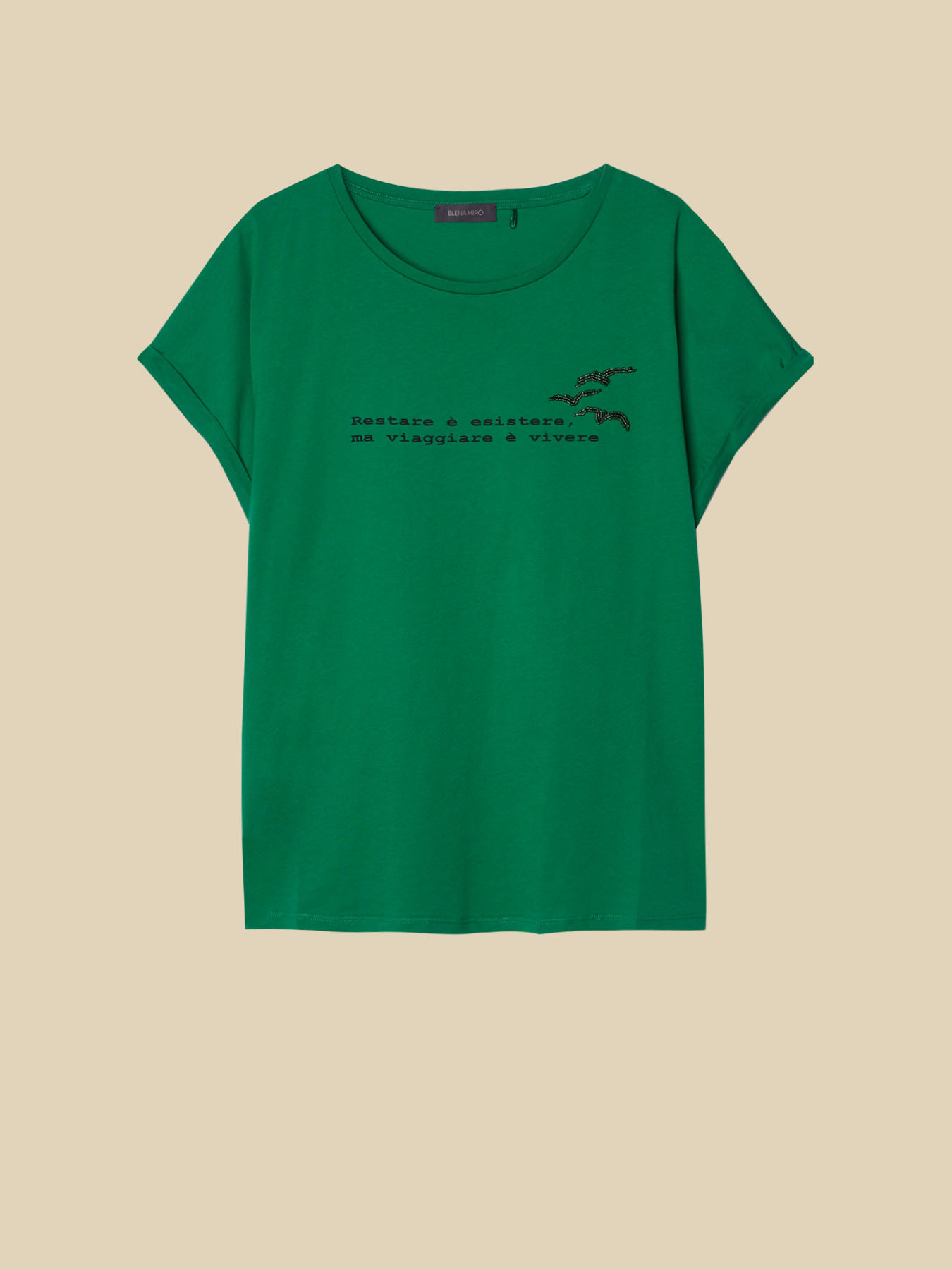 T-shirt with travel-inspired print image number 4