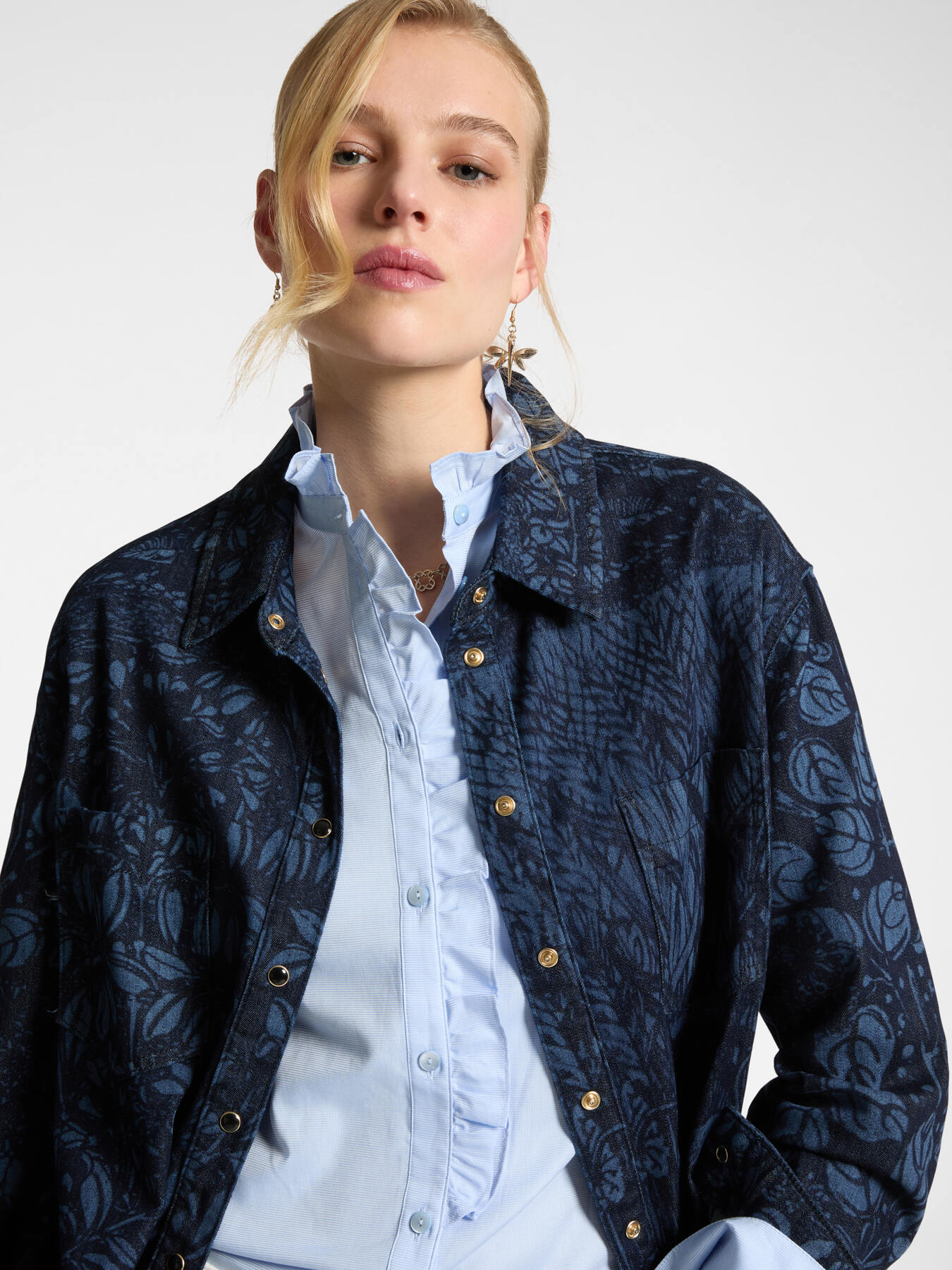 Denim shirt with a foliage design image number 3