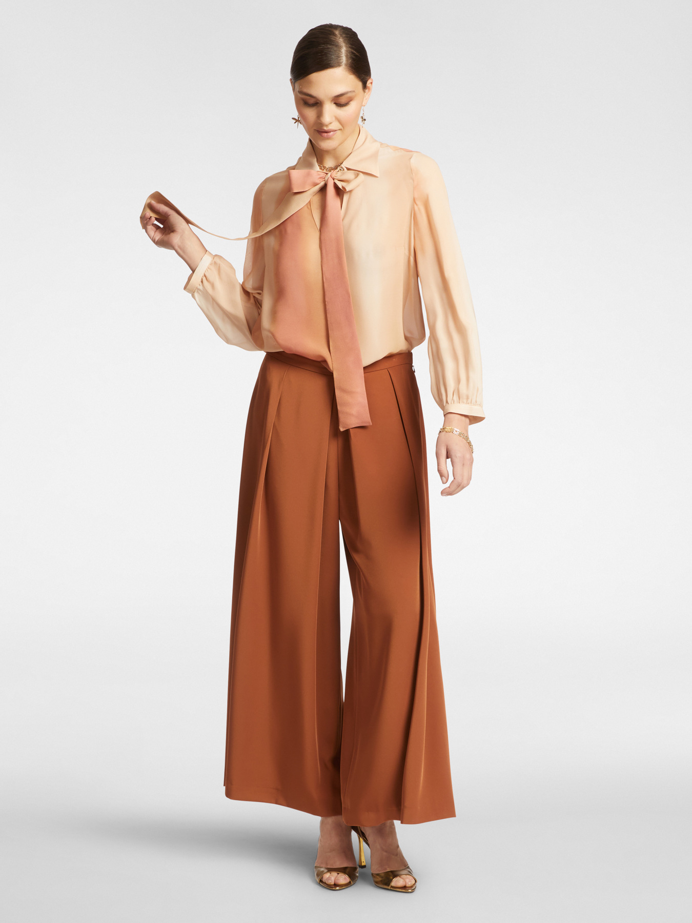 Pantaloni ampi cropped con pieghe image number 0