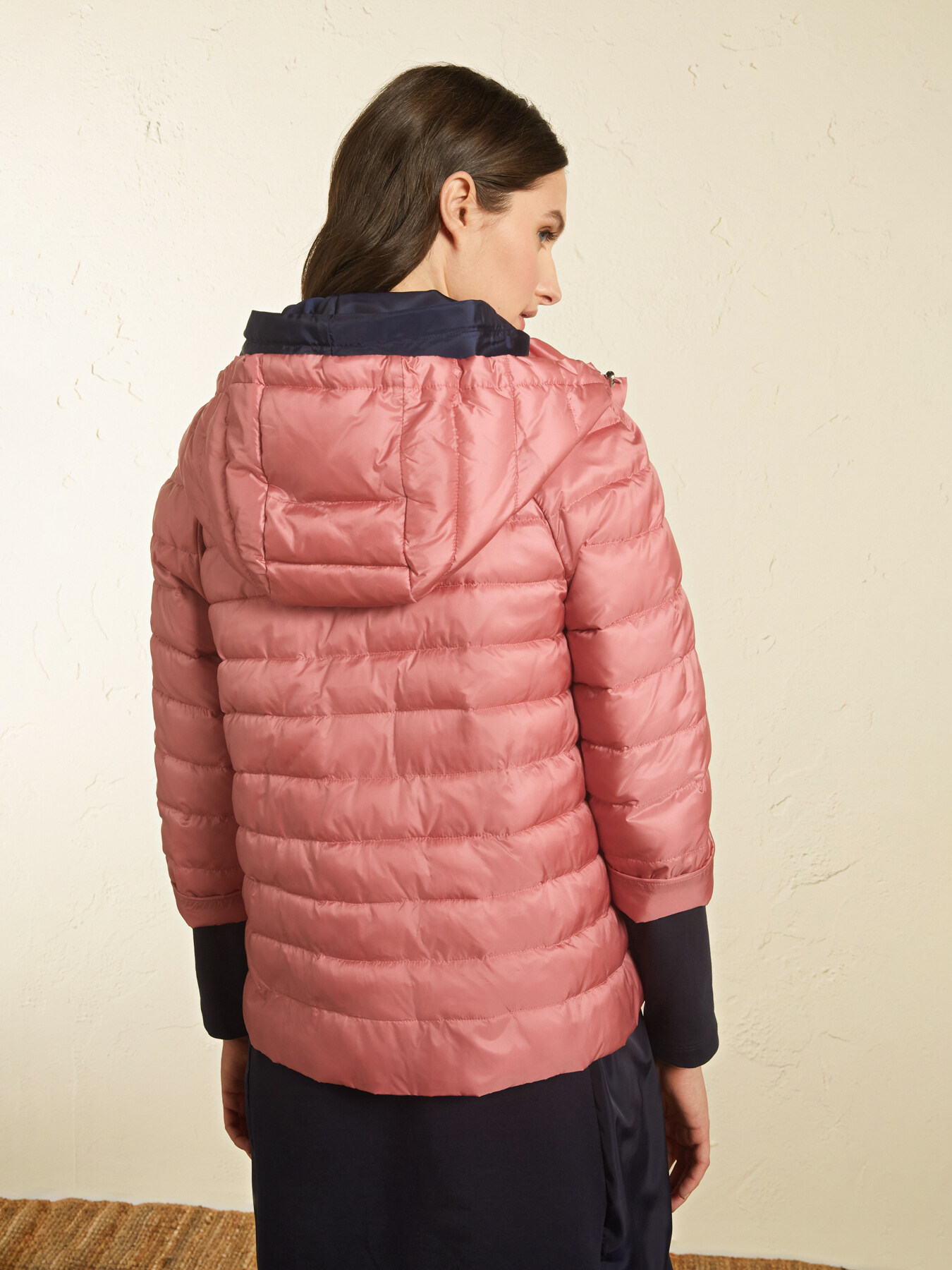 Short lightweight cape jacket
