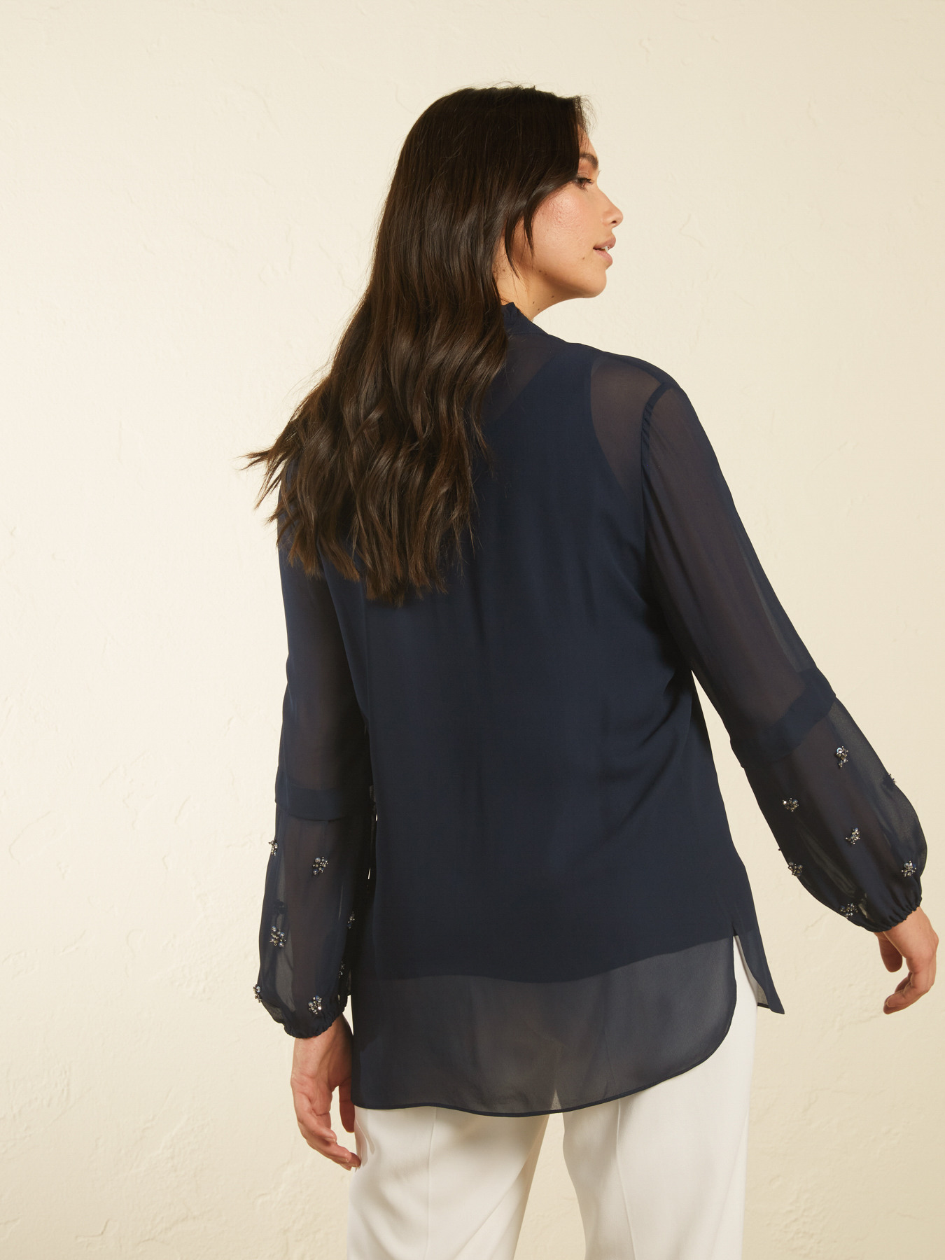 Blusa bordada image number 3