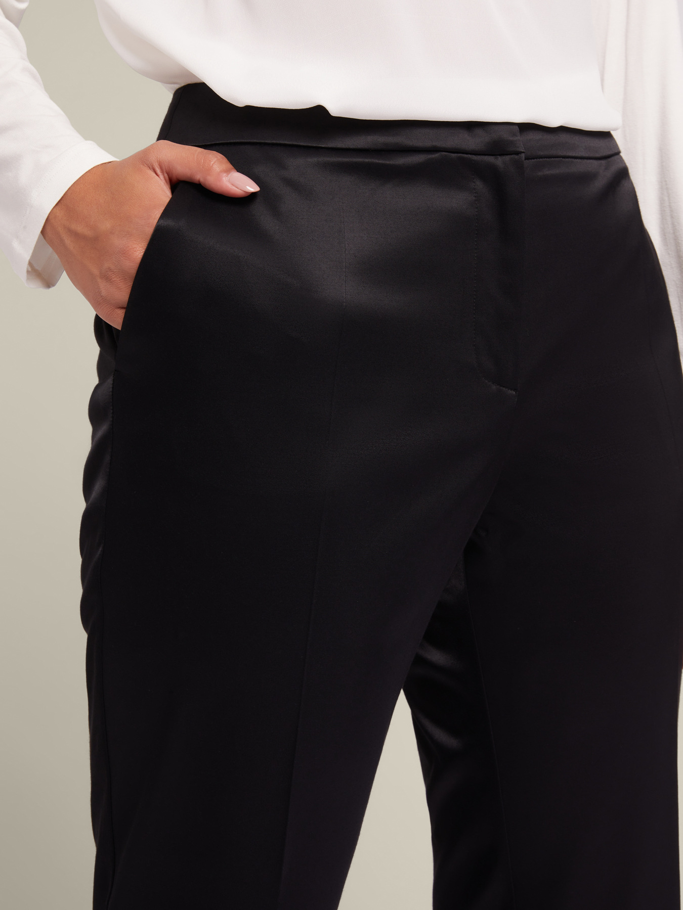 CHINOS IN RASO DI COTONE STRETCH image number 3