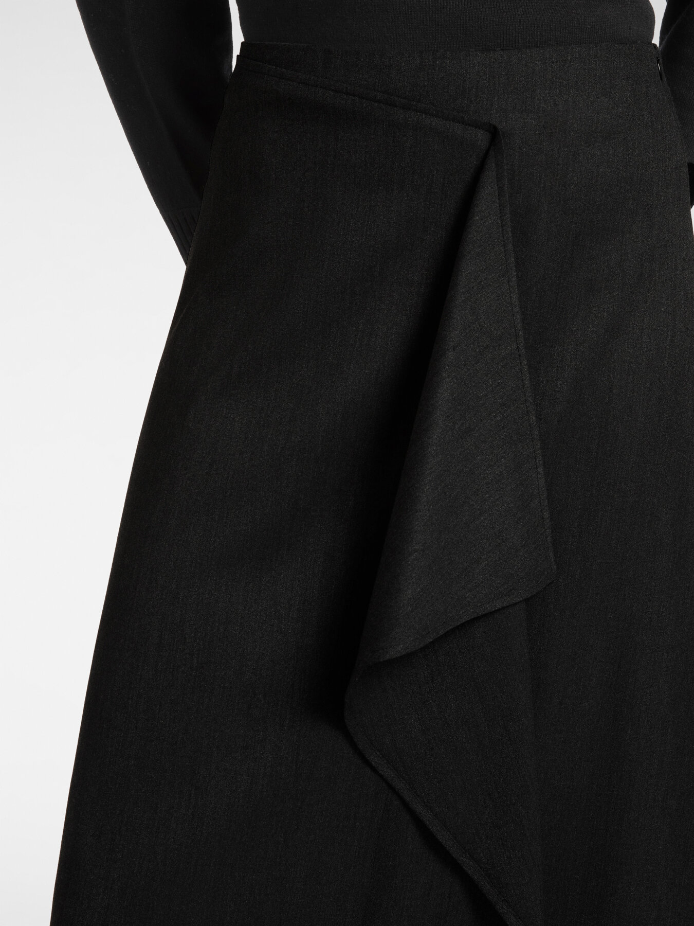 Gonna a portafoglio con jabot image number 3