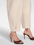 Pantalones barrel con cinturones en el bajo image number 3