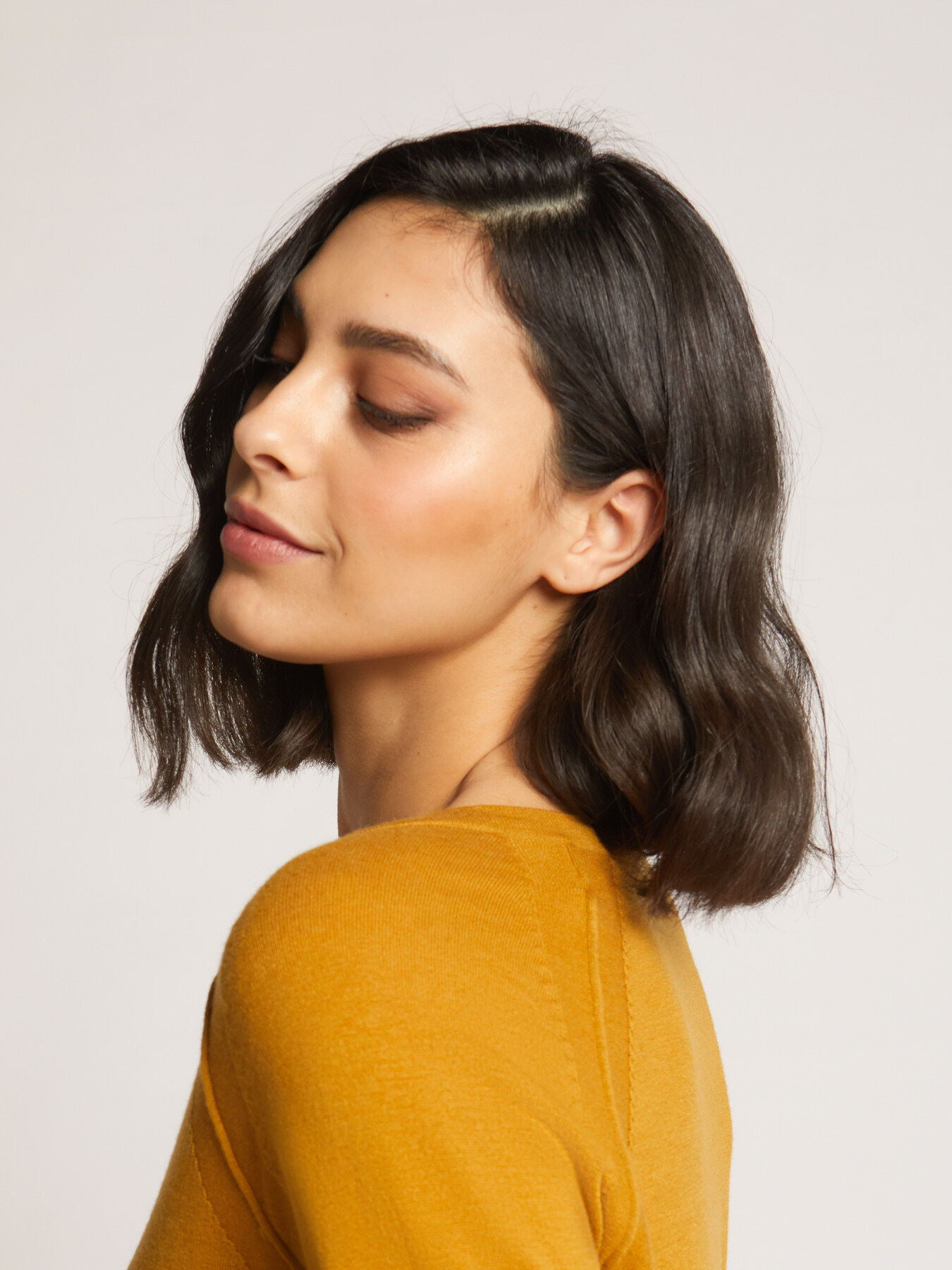 WOOL VISCOSE RAGLAN SLEEVE V-NECK SWEATER image number 3