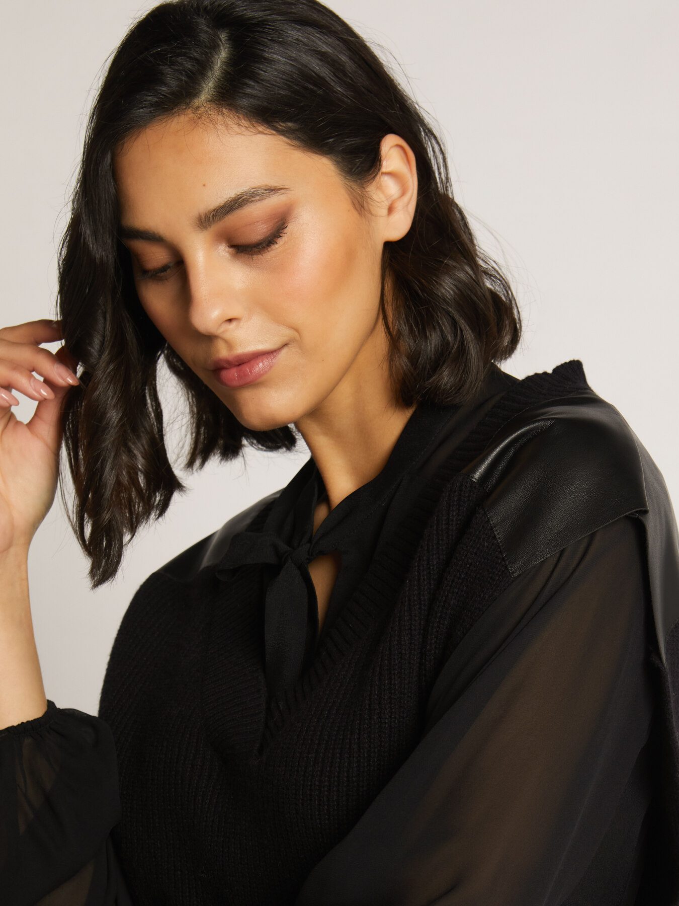 Waistcoat with faux leather details image number 3