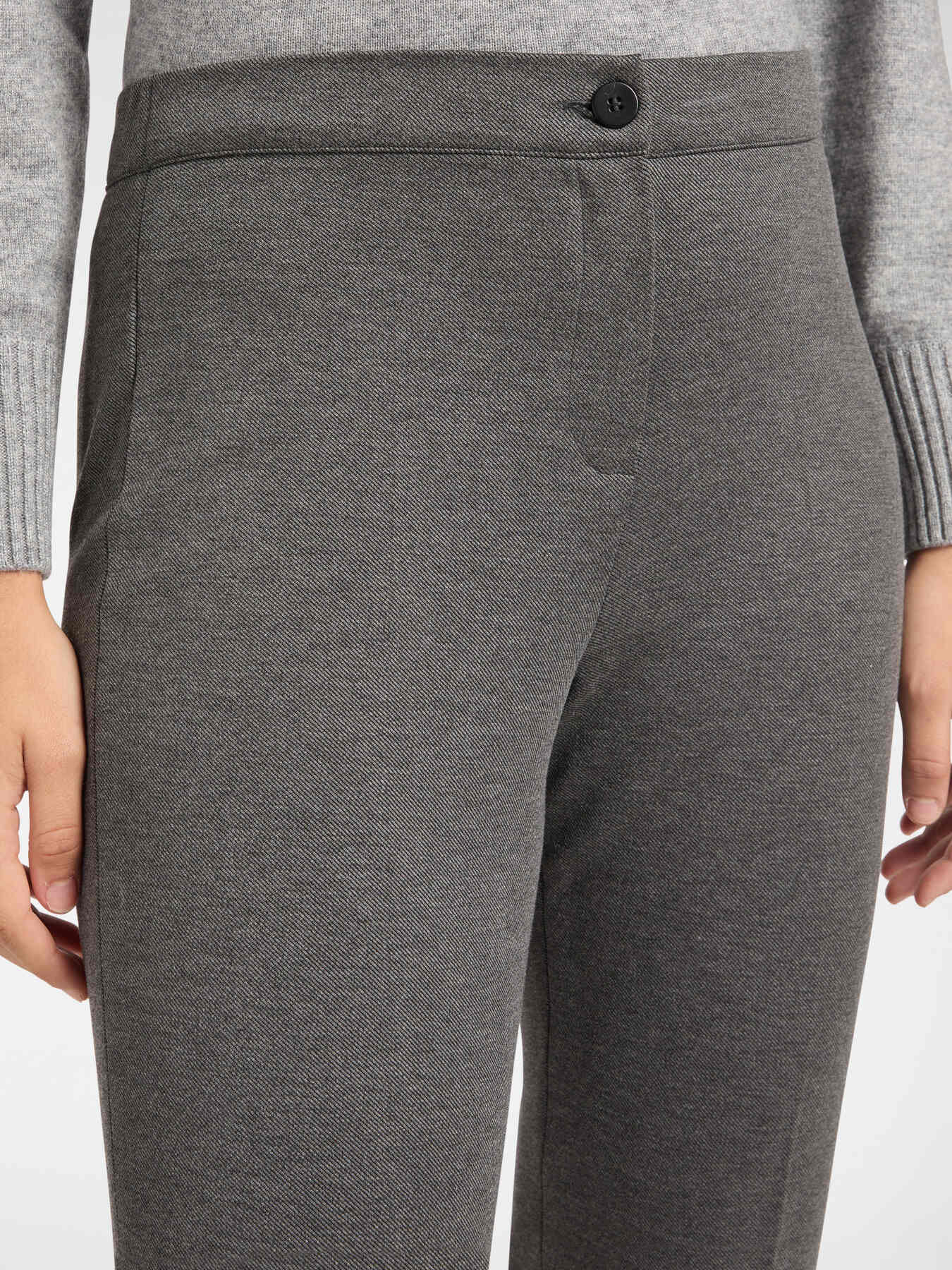 Pantaloni slim image number 3