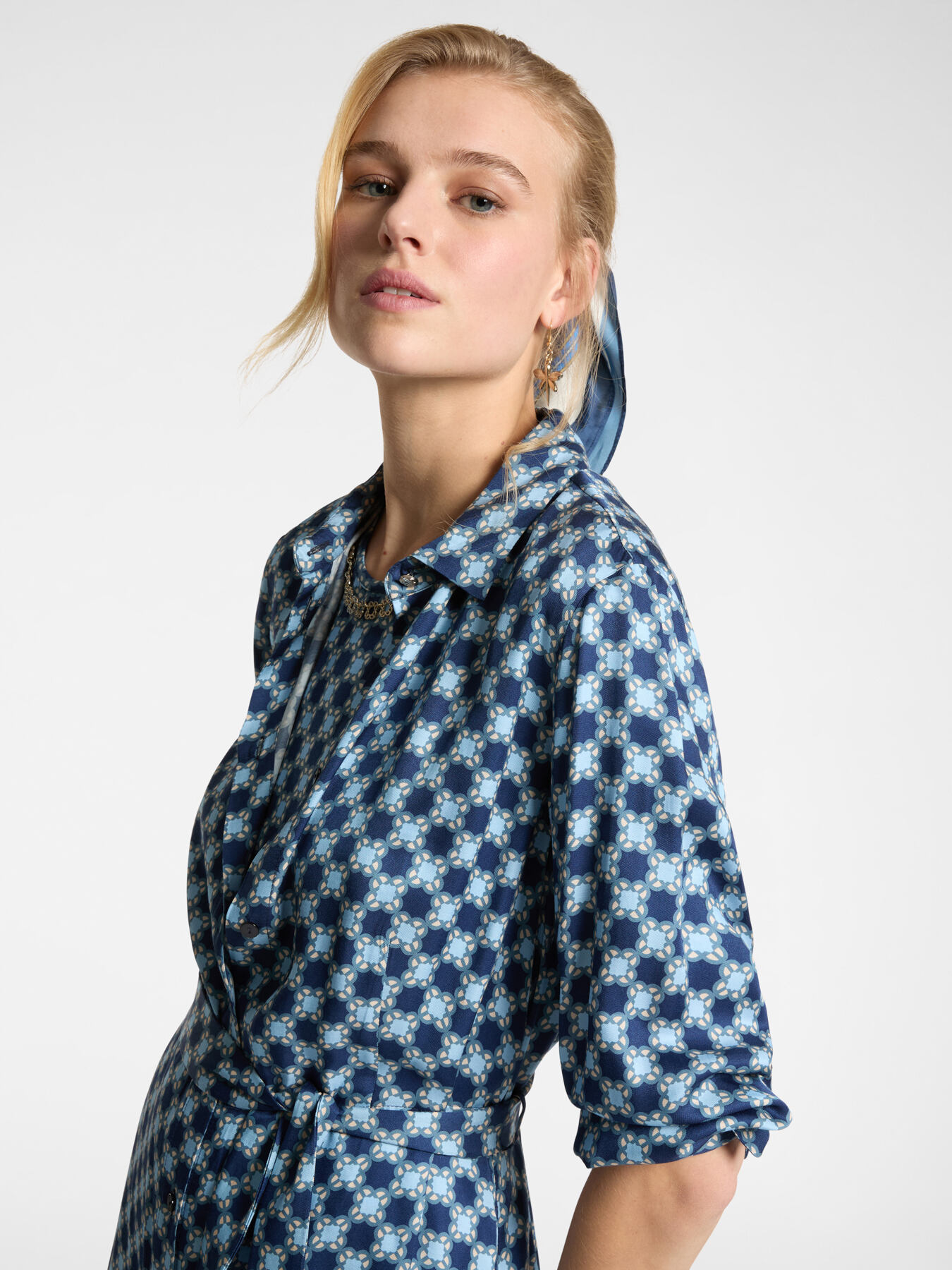 Hemdkleid mit Monogramm image number 2