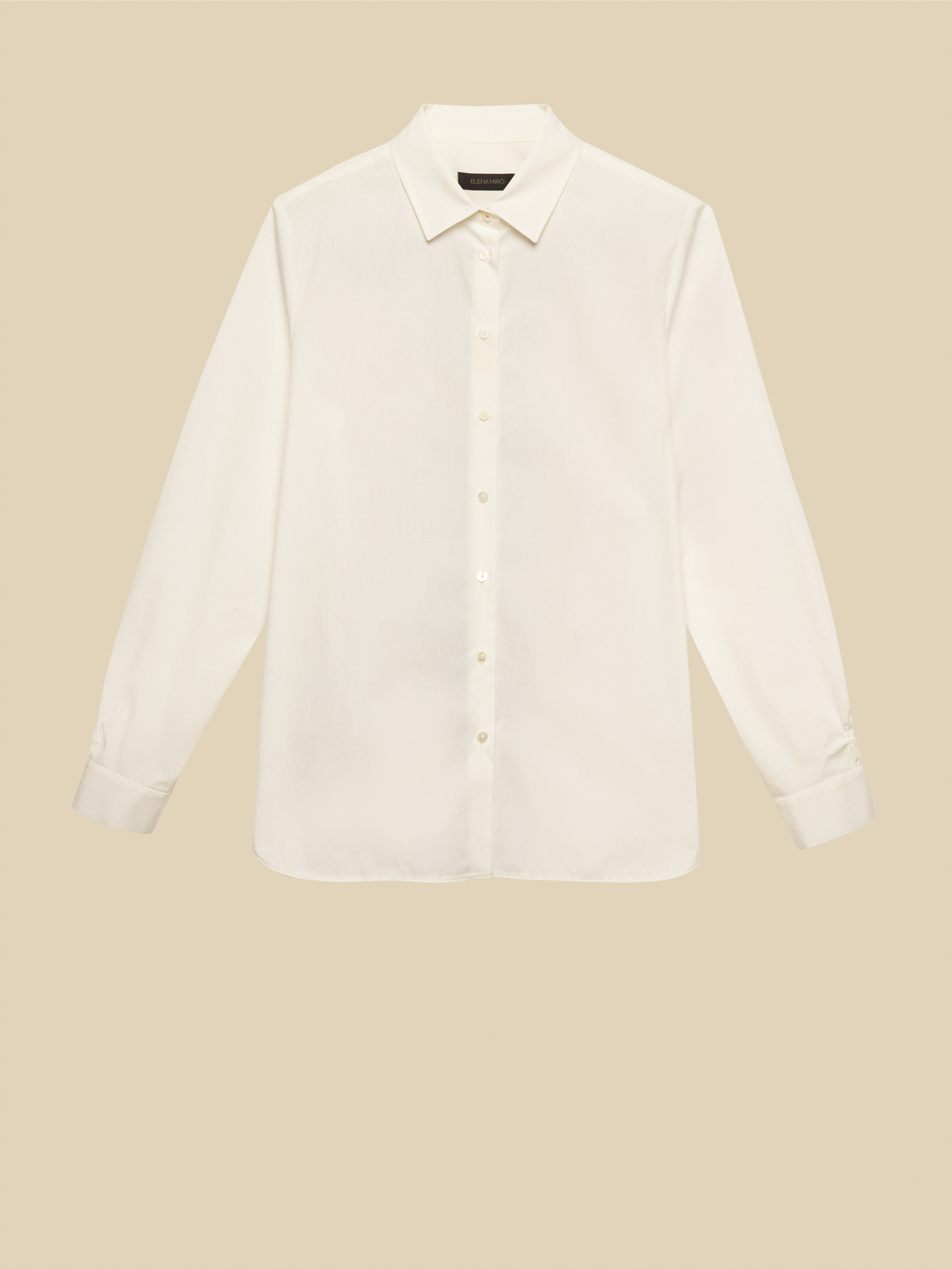 Camisa com estampa atr&aacute;s image number 4