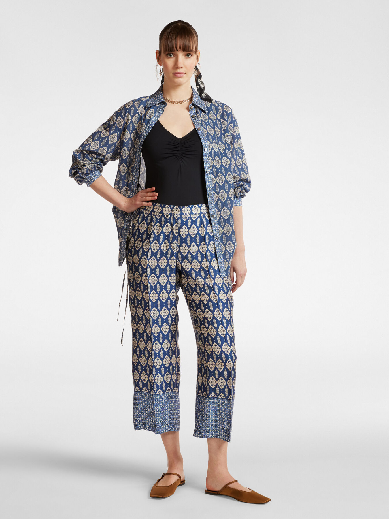 One-piece swimsuit with ruching image number 4