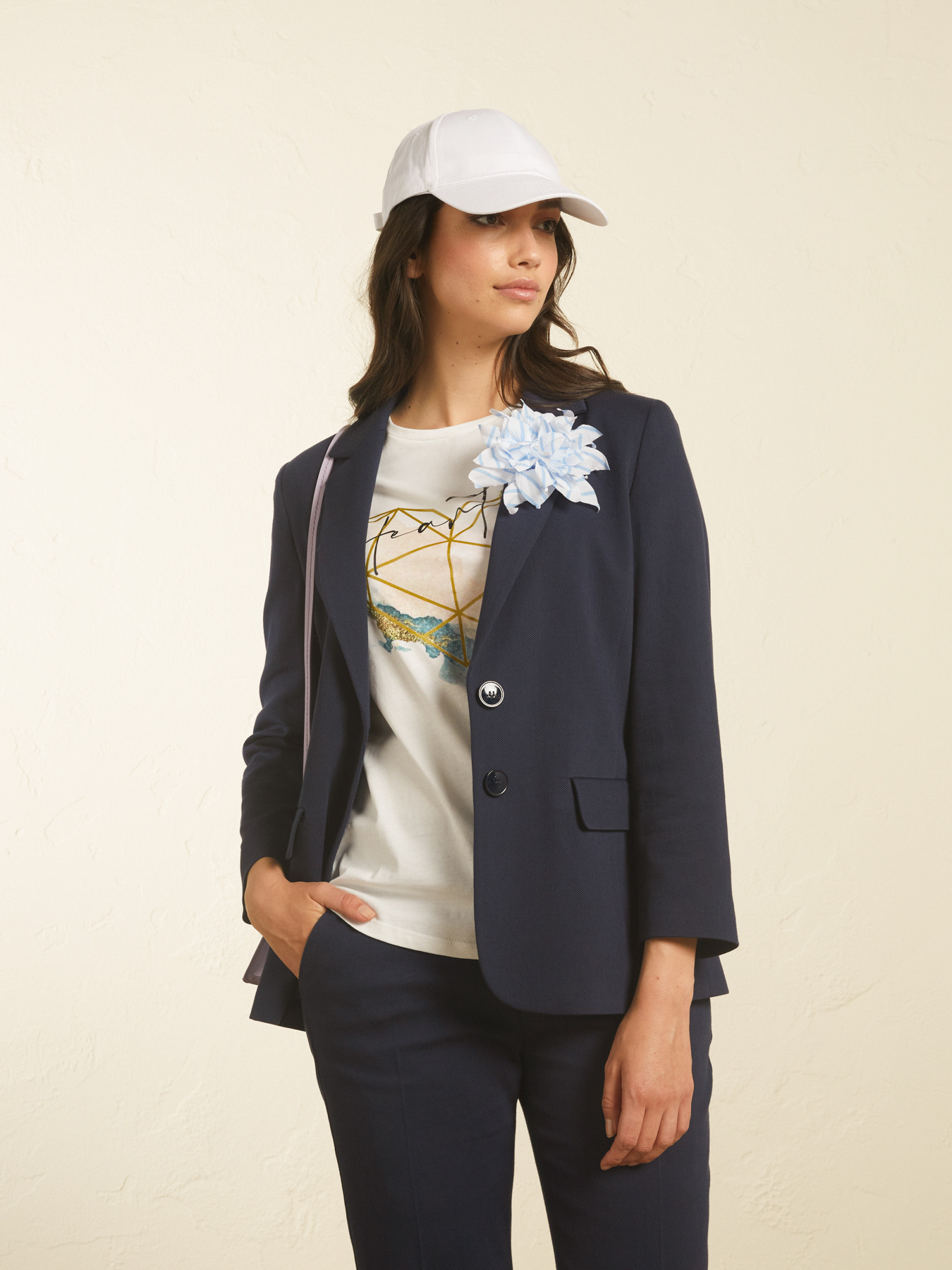 Piqu&eacute; jacket image number 2