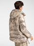 Chaqueta de plumas con estampado animal image number 1