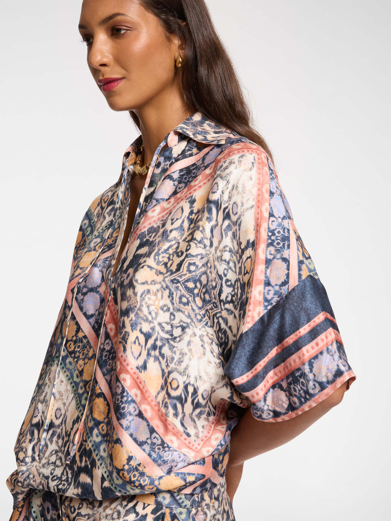 Camisa estampada con cordones image number 4