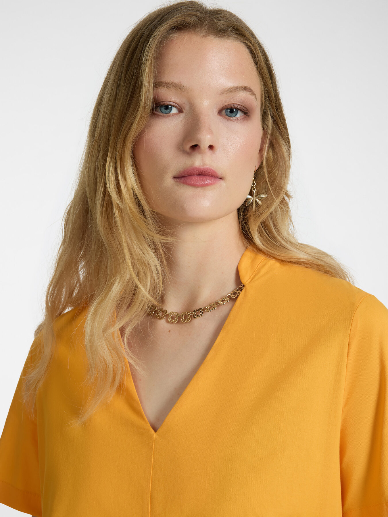 Robe &eacute;vas&eacute;e en coton image number 2