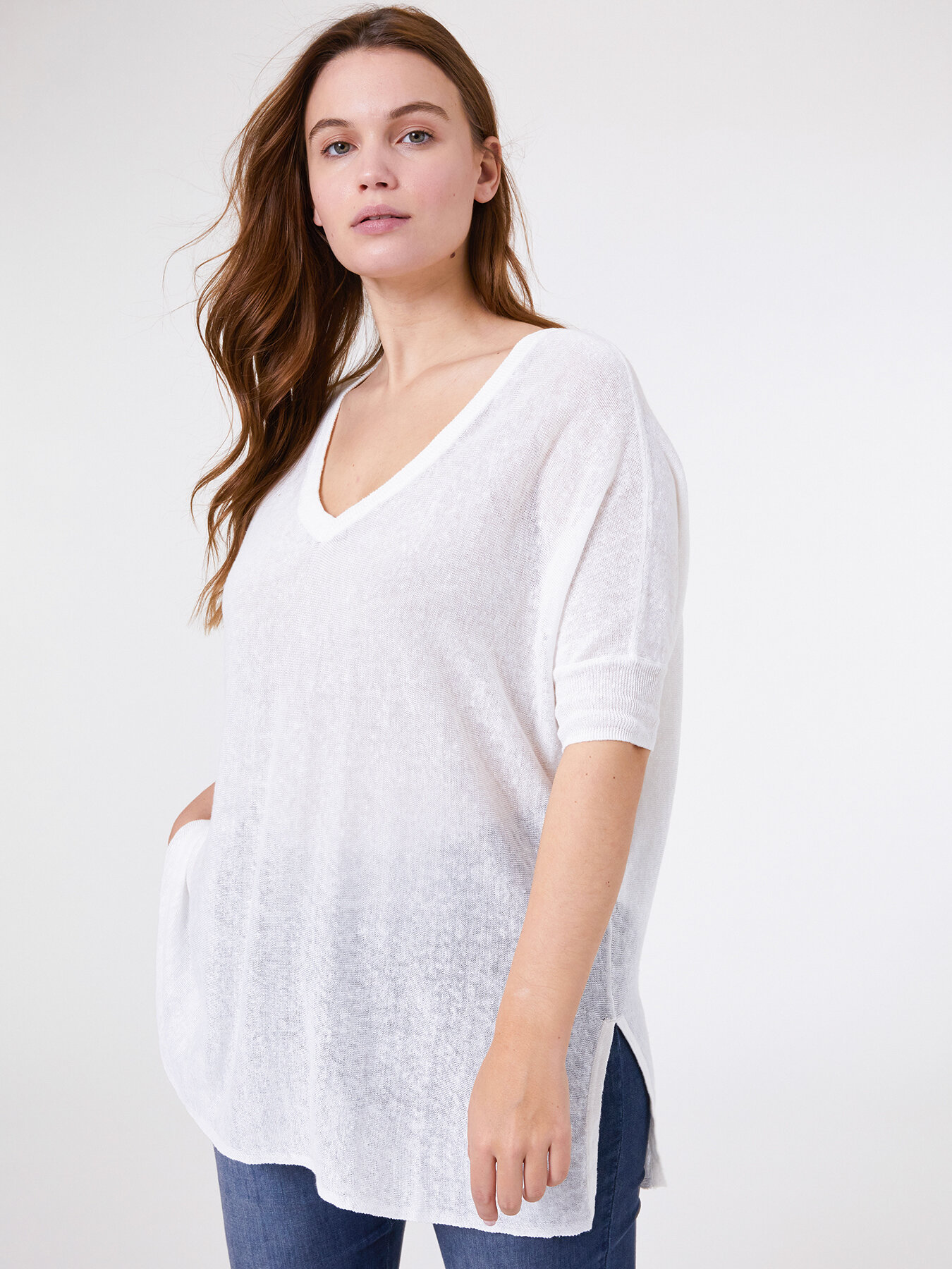 Camisola colarinho em V de linho puro image number 1