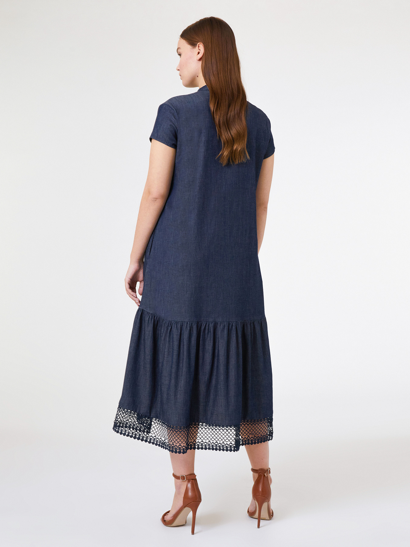 Langes Kleid aus Chambray image number 2