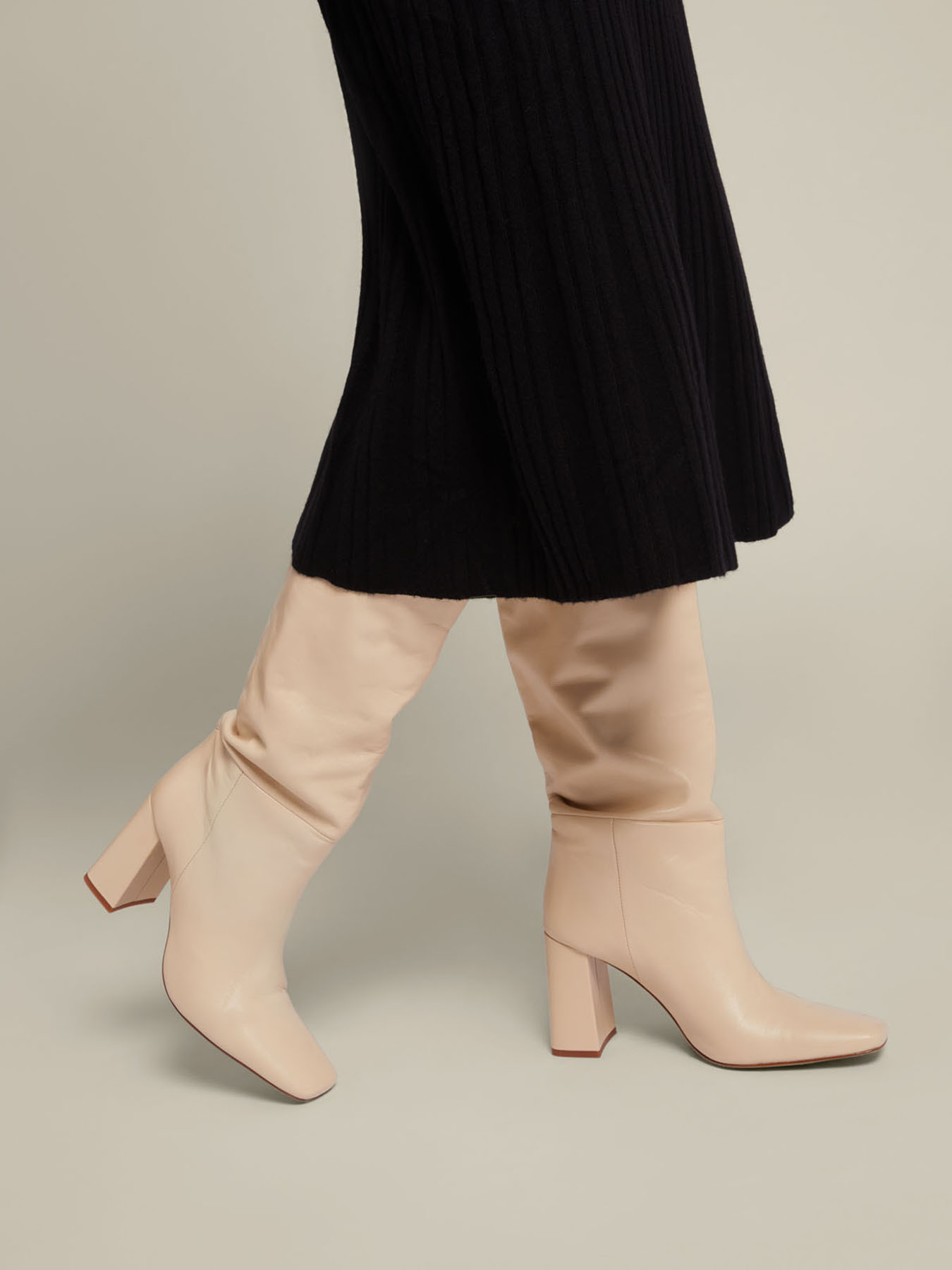 Gonna midi in lana sostenibile image number 3