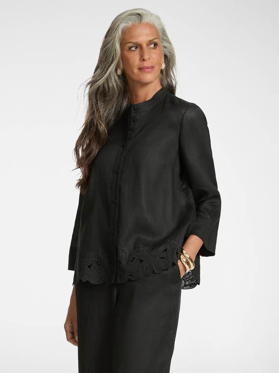 Chemise en lin avec broderies