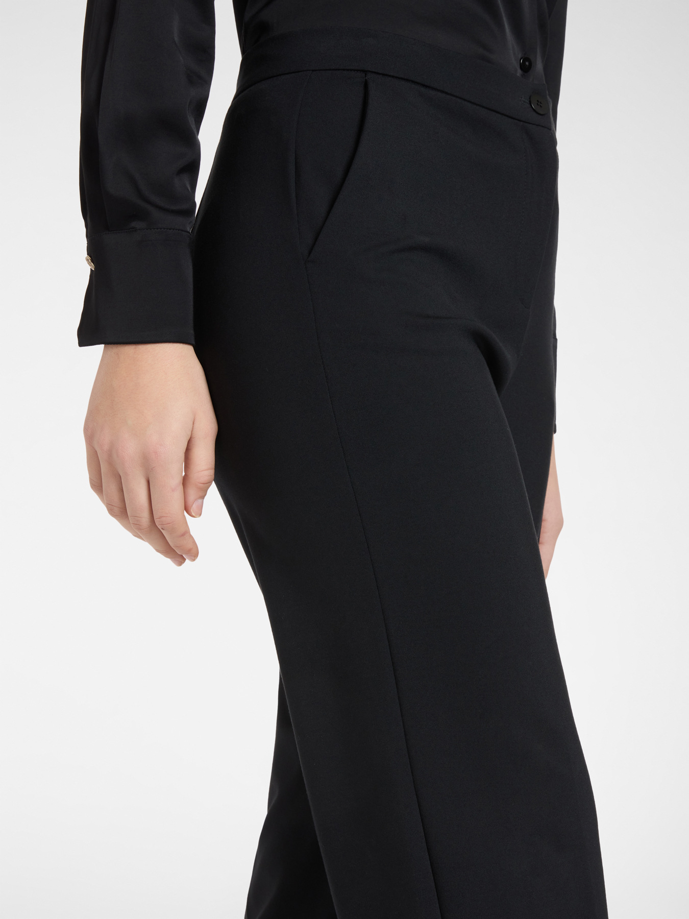 Pantalon large avec revers image number 3