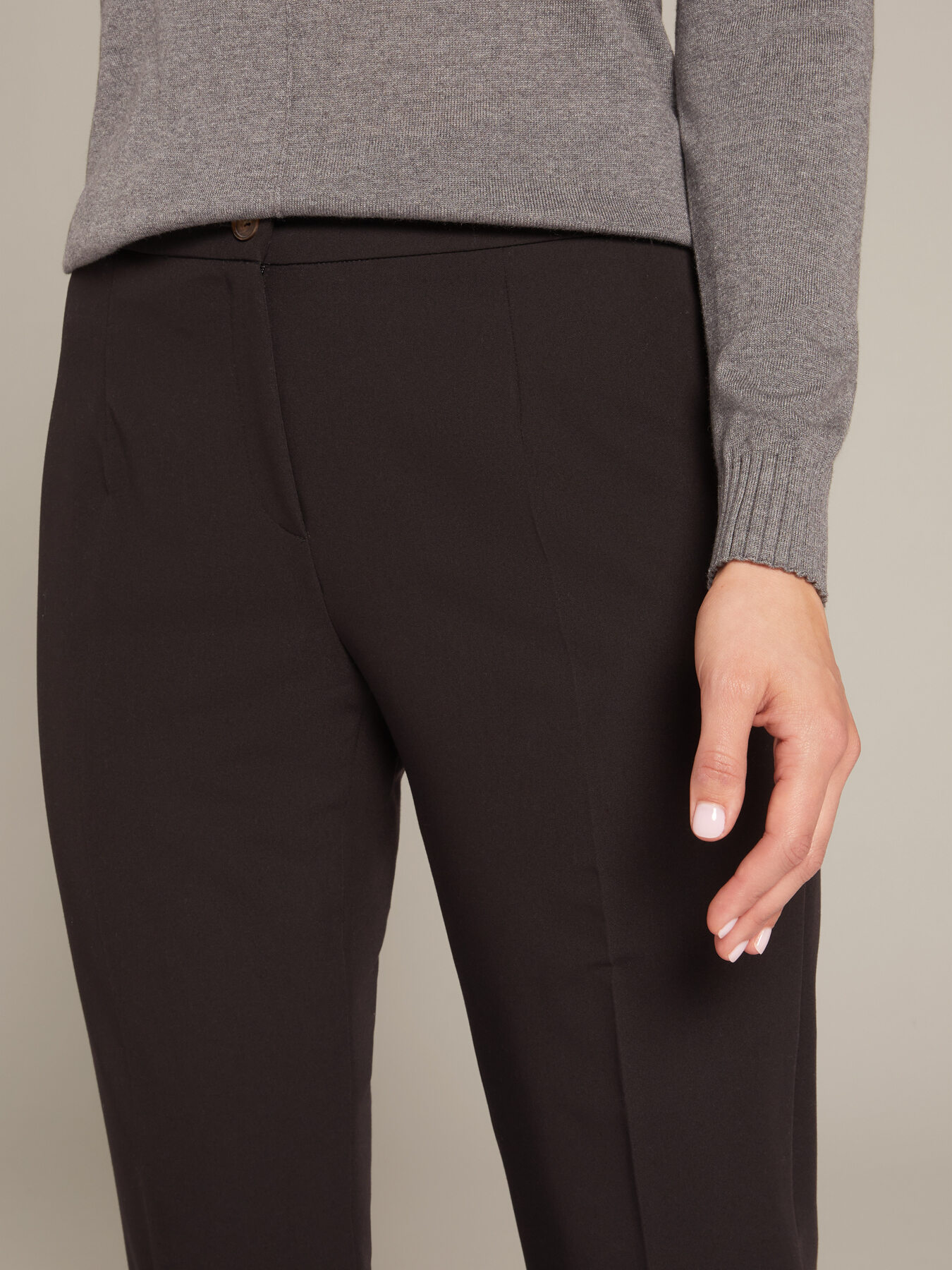Basic straight trousers in bi-stretch twill image number 3