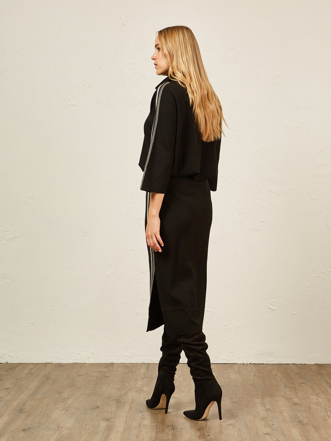 Elenamiro: Saia de malha com borda lateral_3