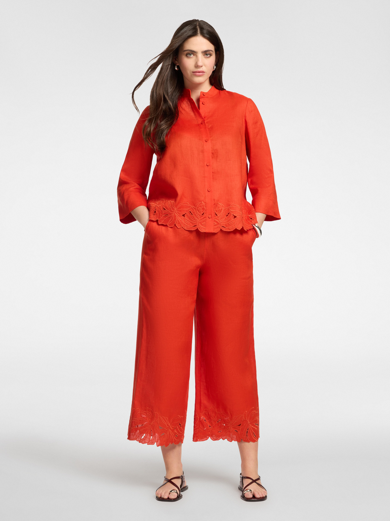 Linen trousers with embroidered edges image number 0