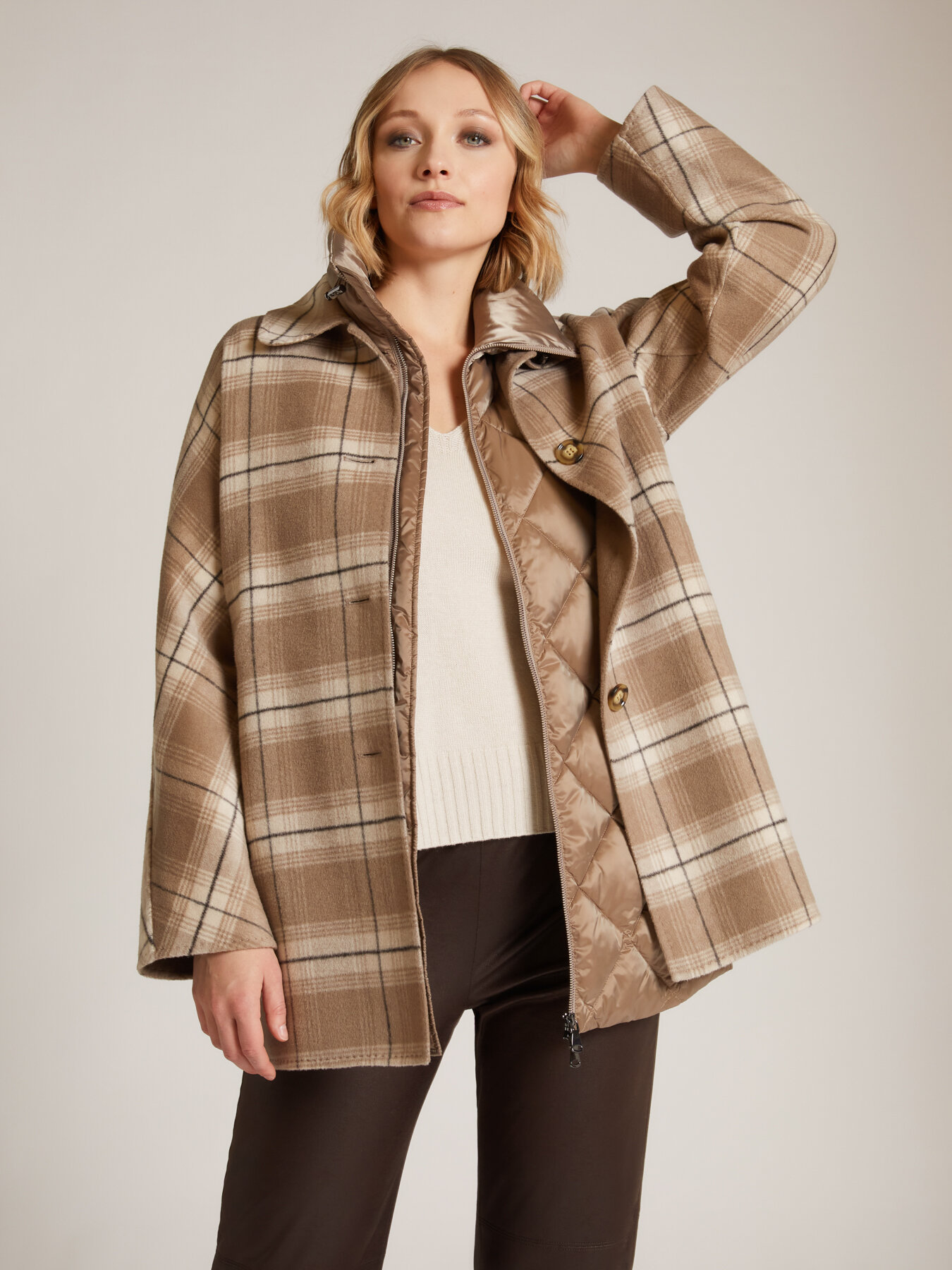 Chequered coat with inner waistcoat image number 0