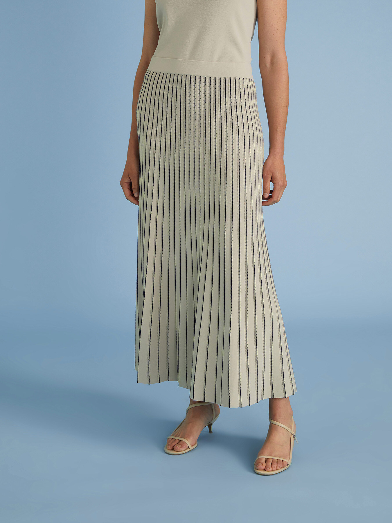 Gonna tricot in viscosa crepe image number 2