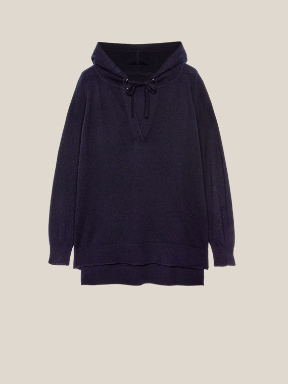 HOODED SWEATER