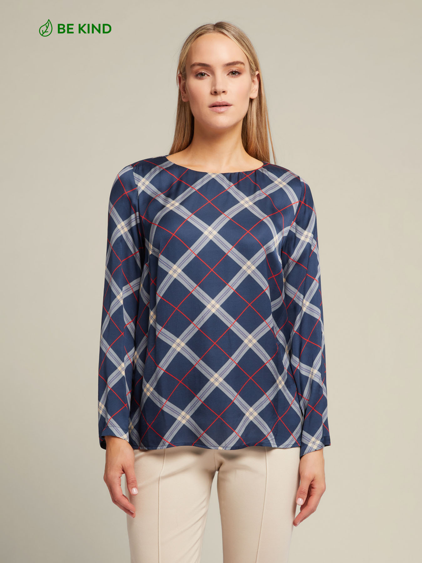 Blusa in raso stampato Ecovero&trade; image number 0