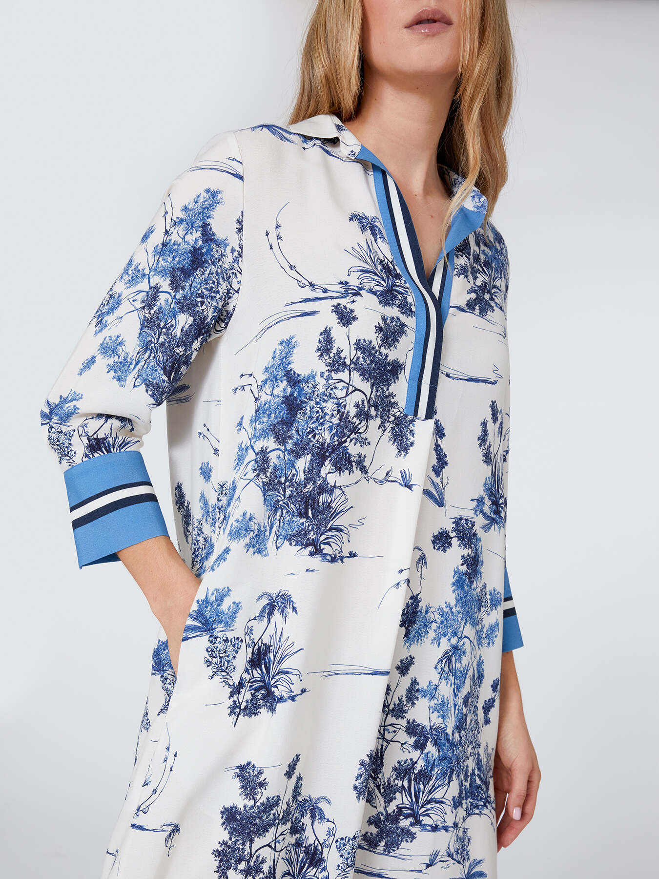 Robe mi-longue en viscose imprim&eacute;e image number 3