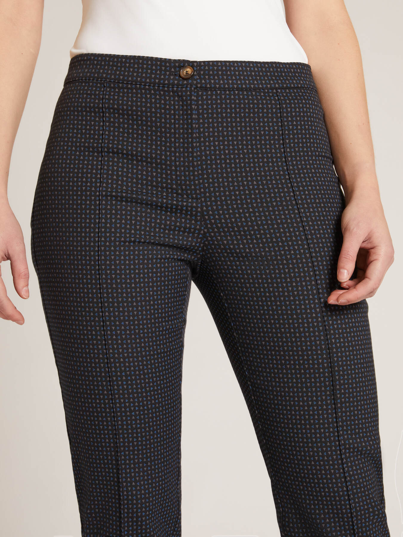 Pantaloni Basic dritti in tessut jacquard image number 4
