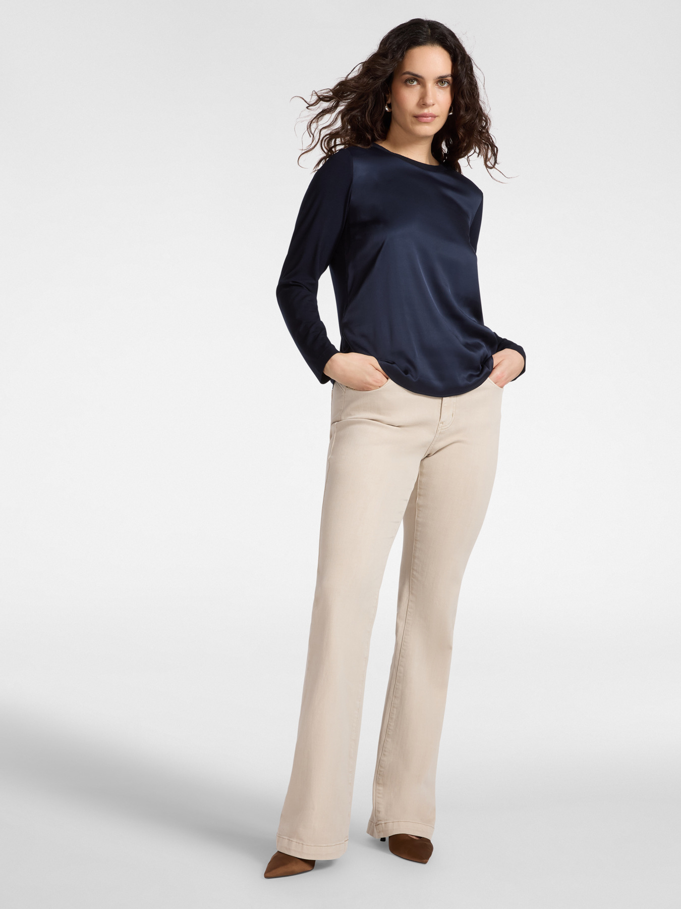 T-shirt in due tessuti image number 2