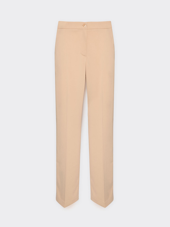 Herrenhose aus flie&szlig;endem Stoff