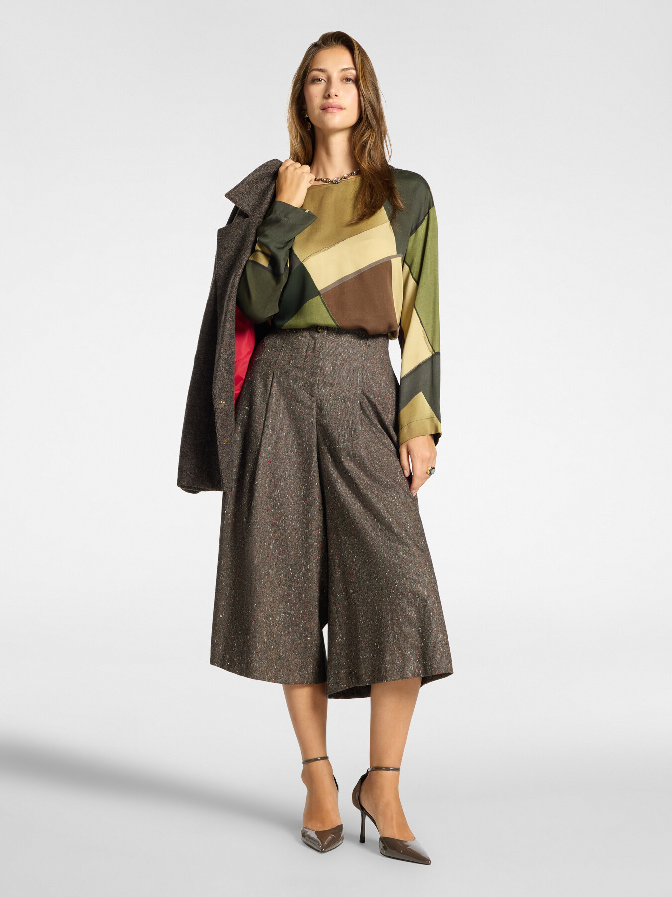Blusa in raso stampato image number 2