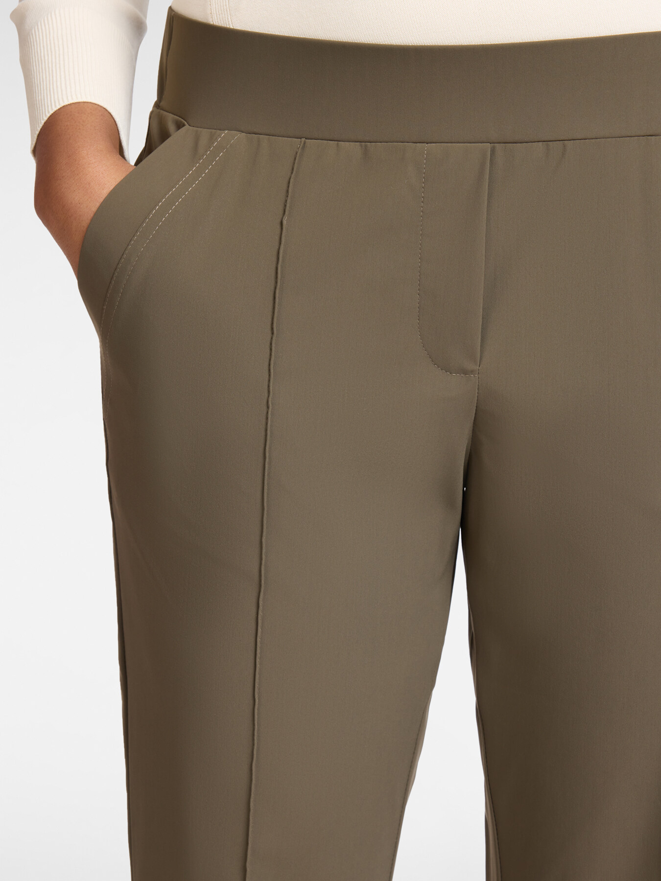 Pantalones de punto image number 3