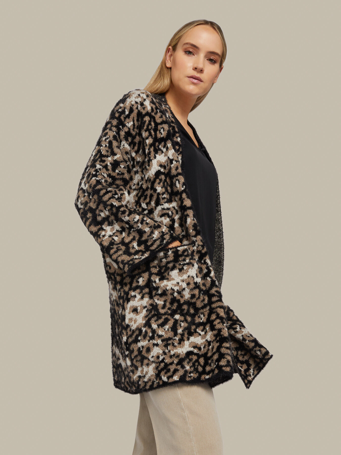 Oversized animal print cardigan image number 2