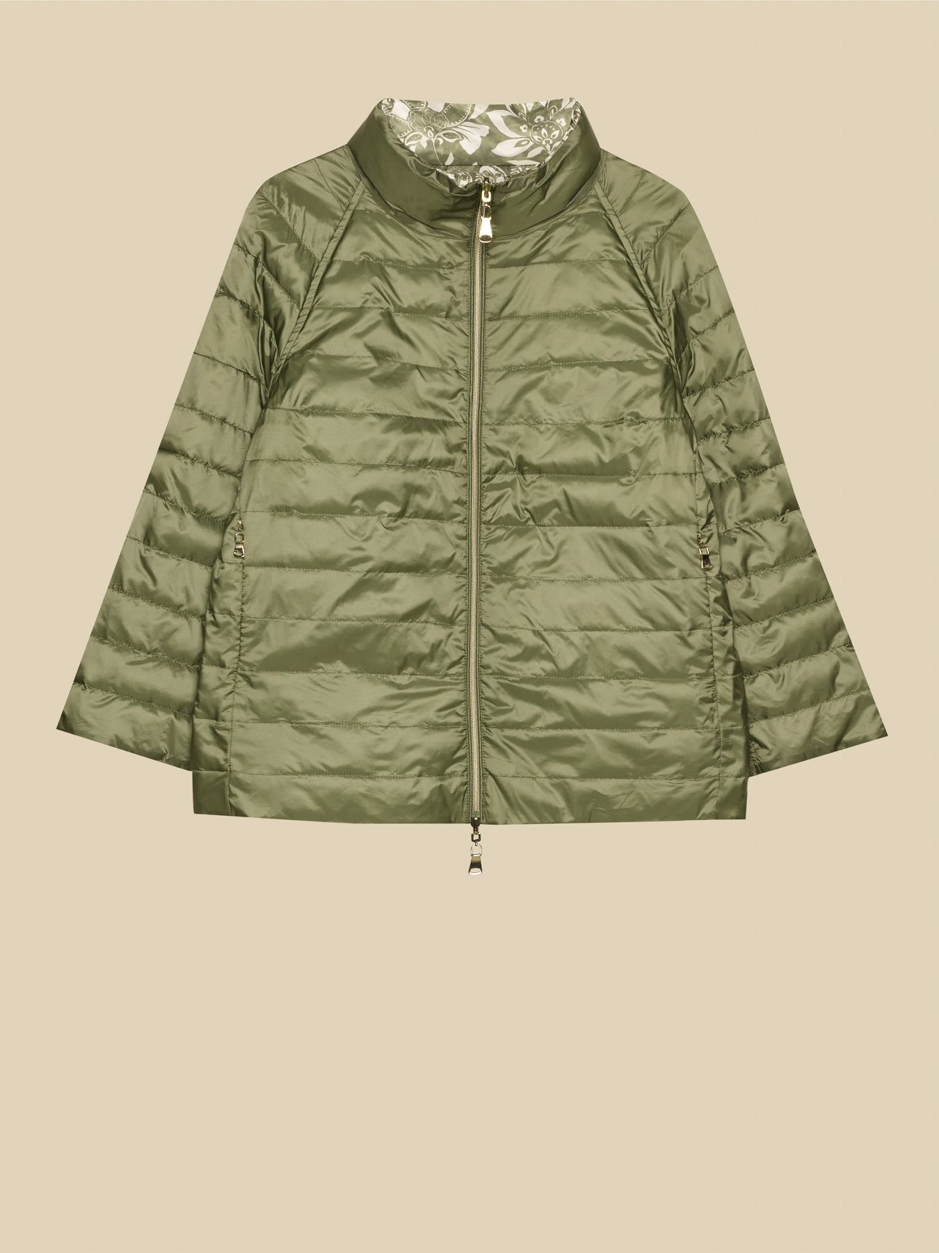 Lightweight reversible jacket image number 4