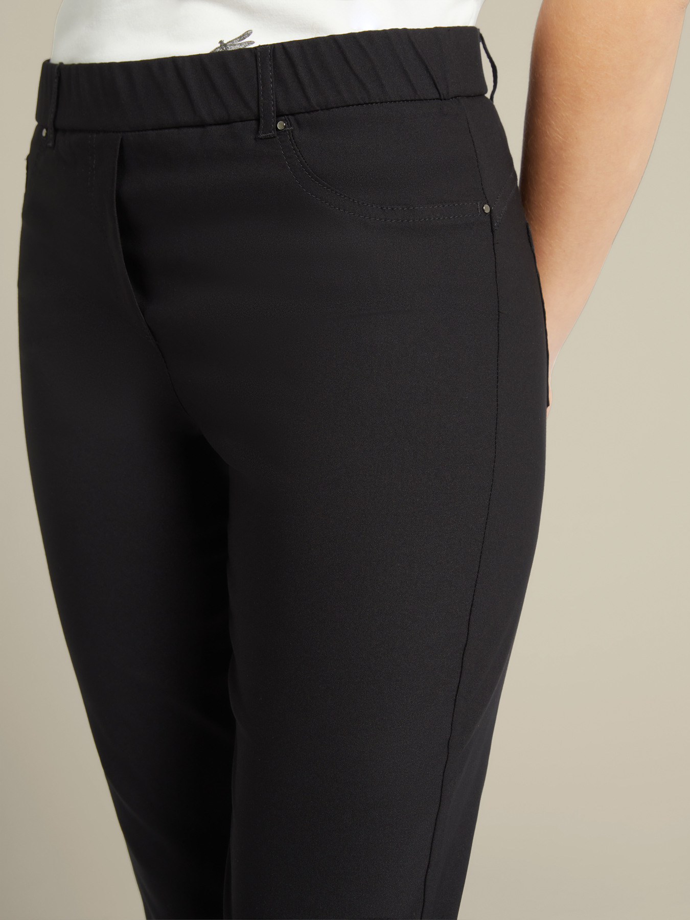 Pantalones skinny  stretch de viscosa ECOVERO&trade; image number 3