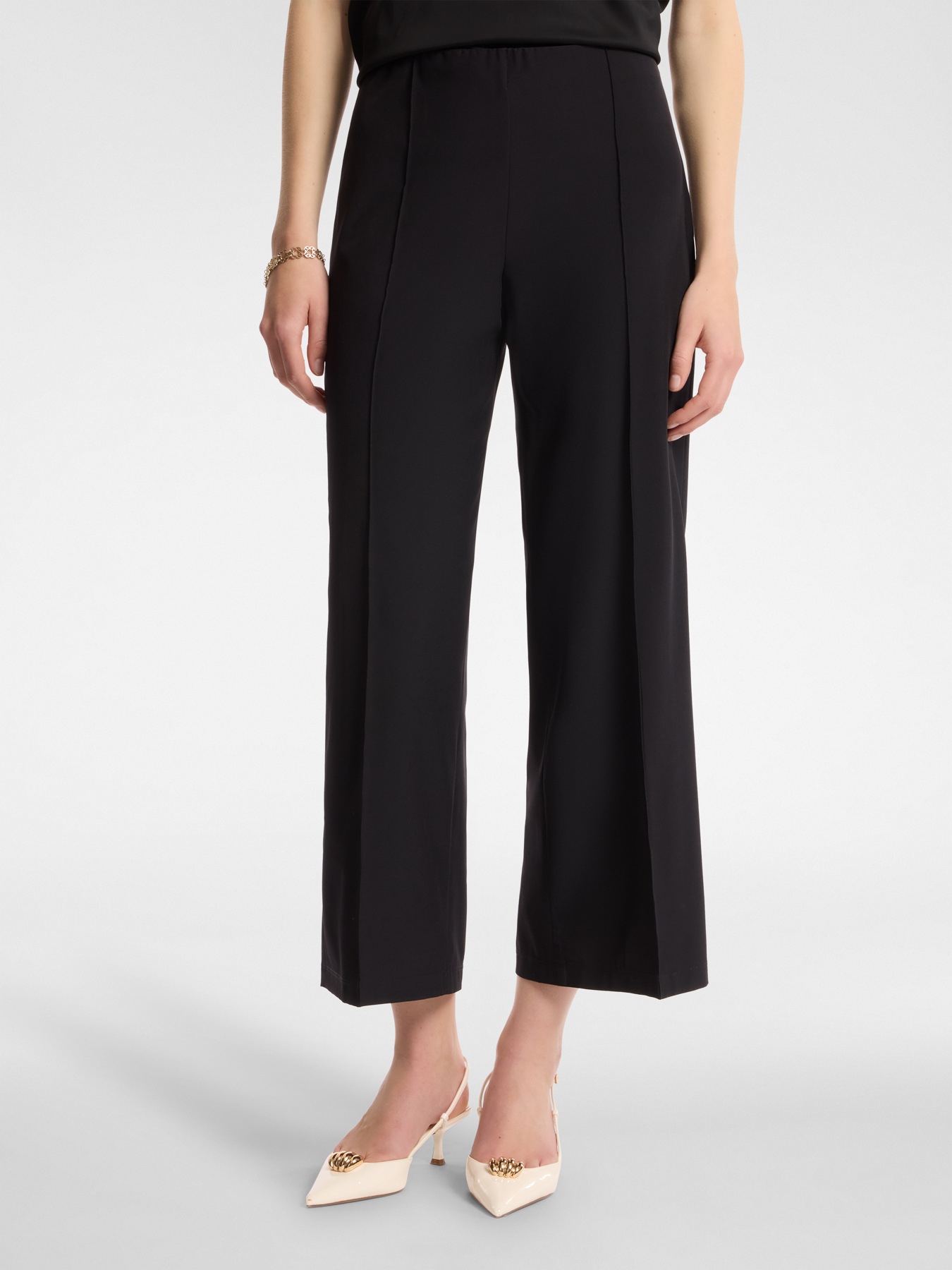 Pantaloni dritti in tessuto leggero image number 1