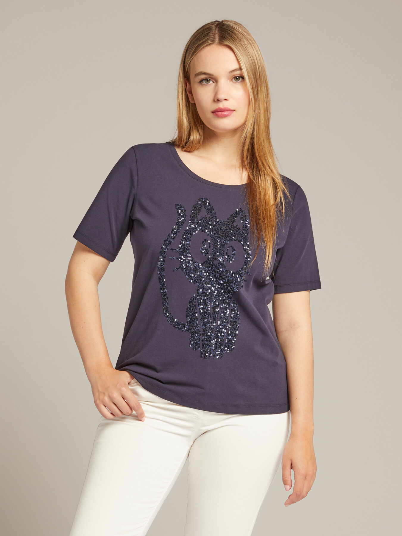 T-shirt com bordado de gato image number 3