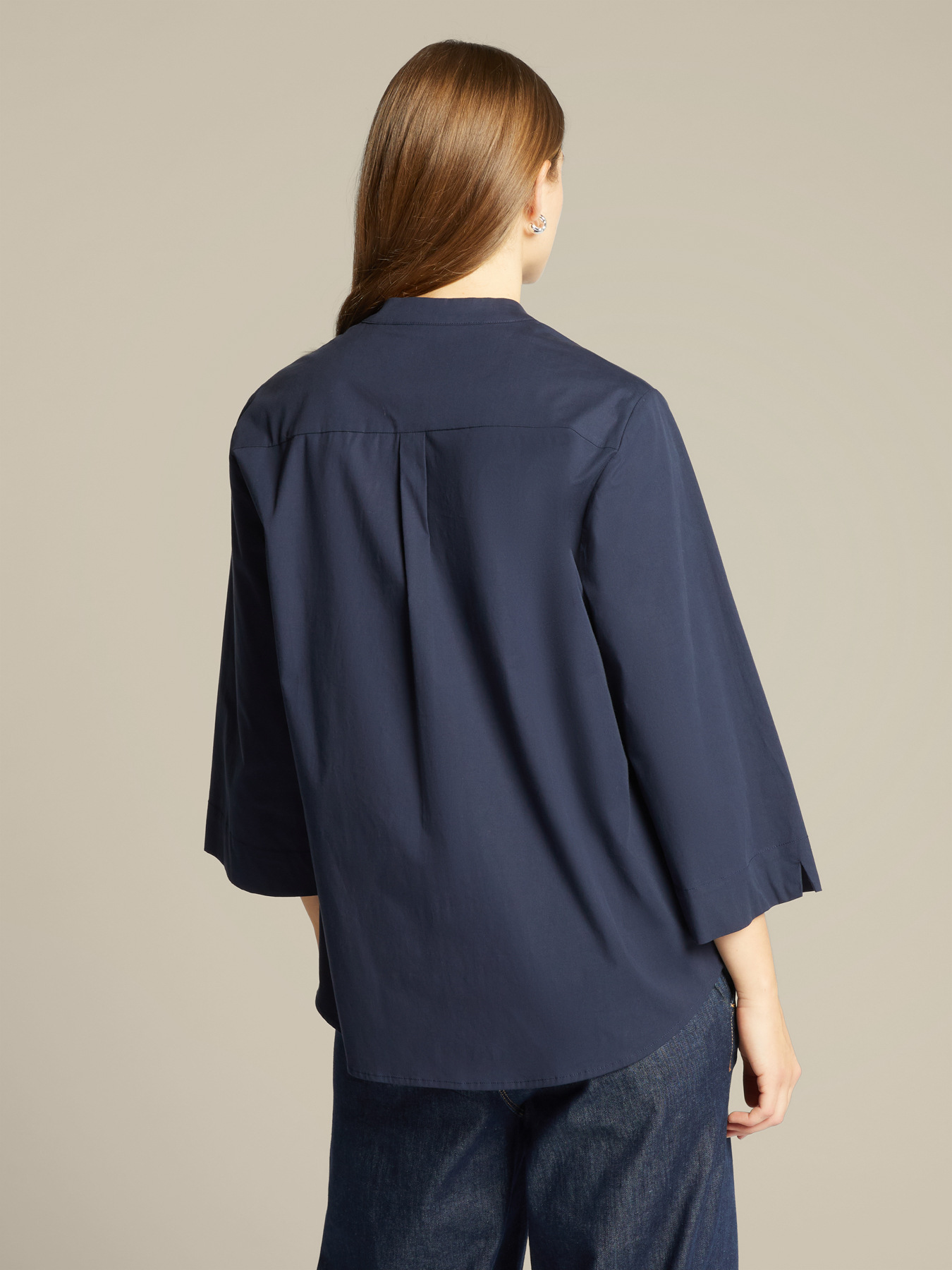 Camicia ricamata in cotone stretch image number 1