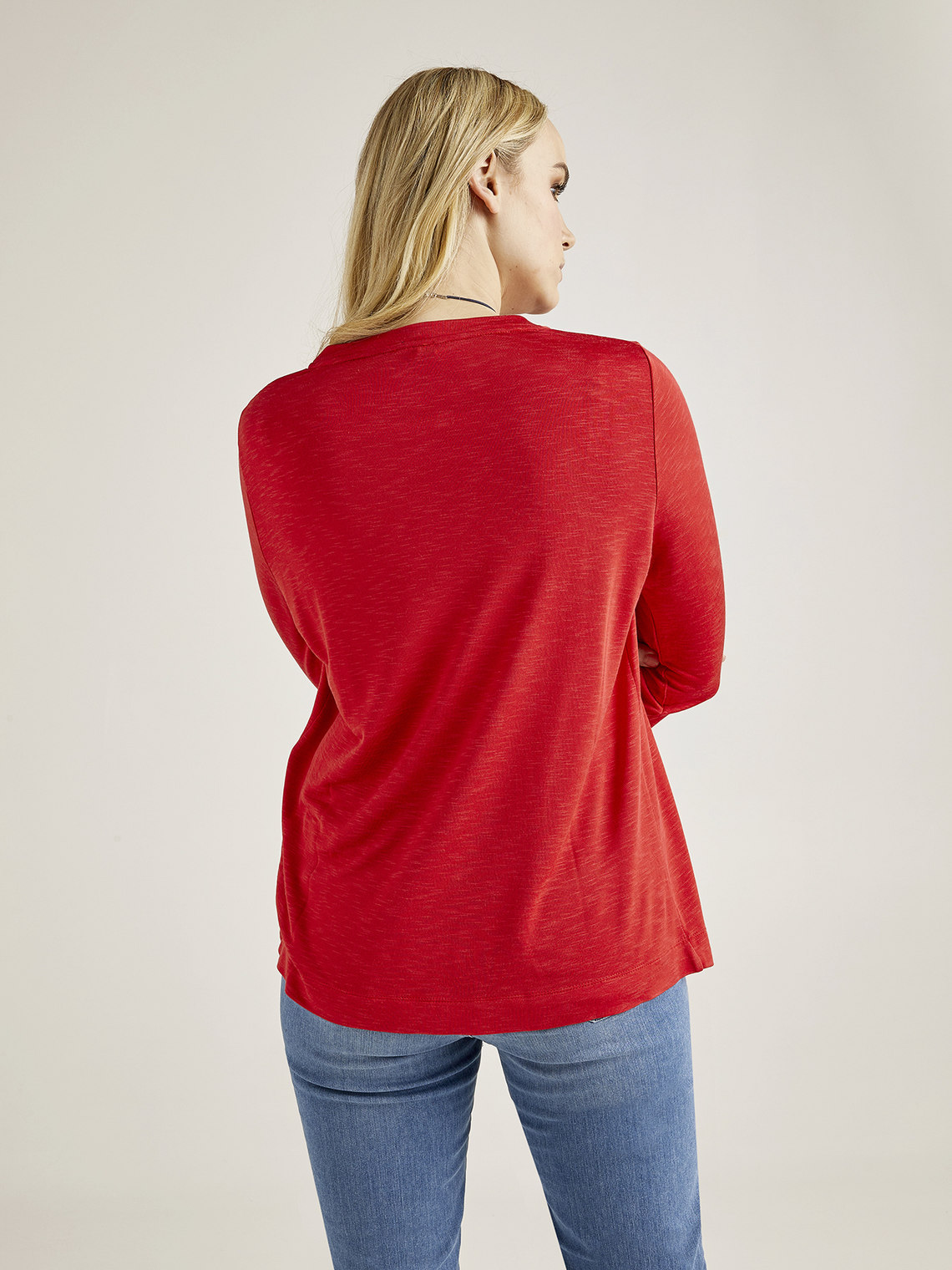 Elenamiro: Camiseta con collar &eacute;tnico_3