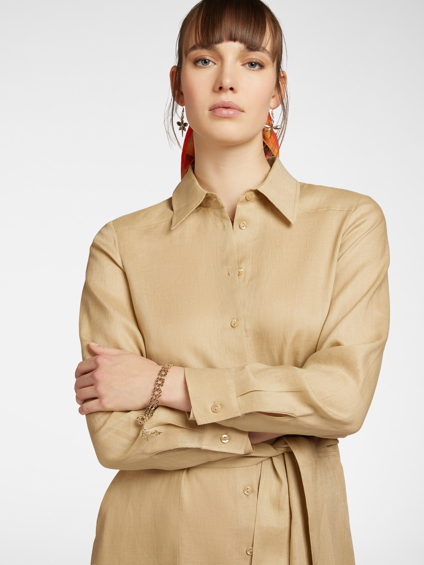 Kleid aus Leinen mit Stickerei am Abschluss image number 2