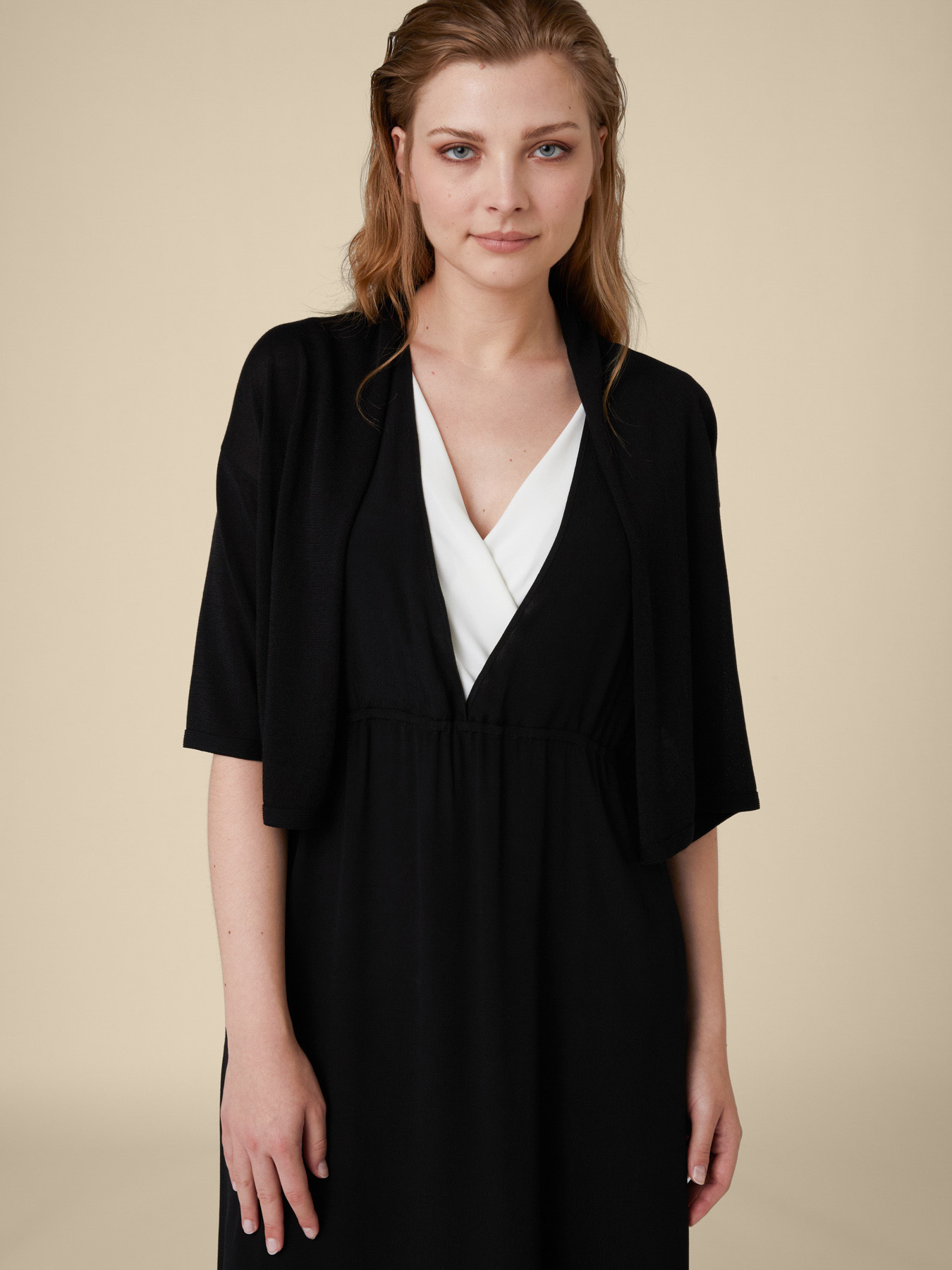 Cardigan court image number 3