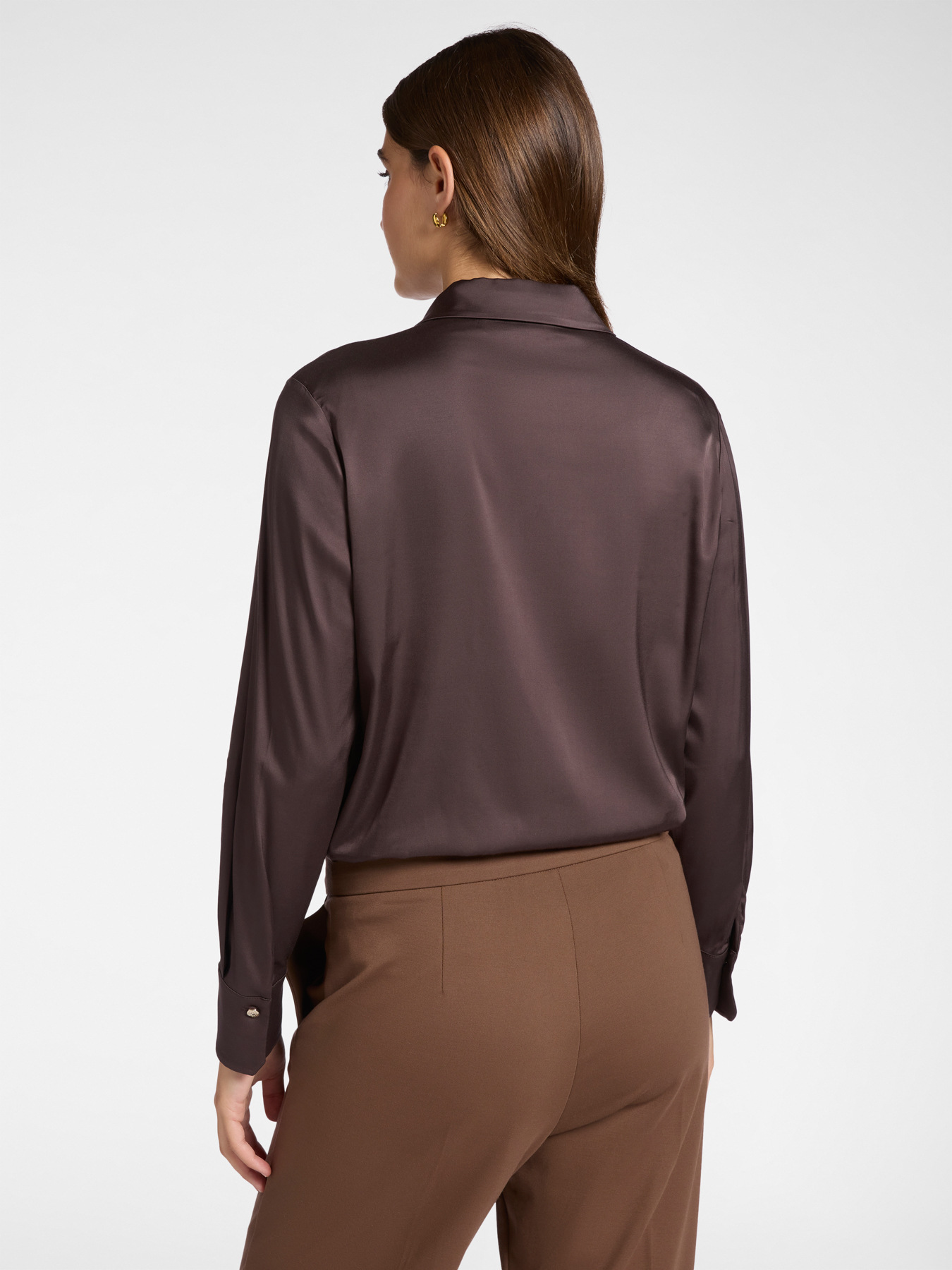 Camisa de cetim el&aacute;stico image number 1