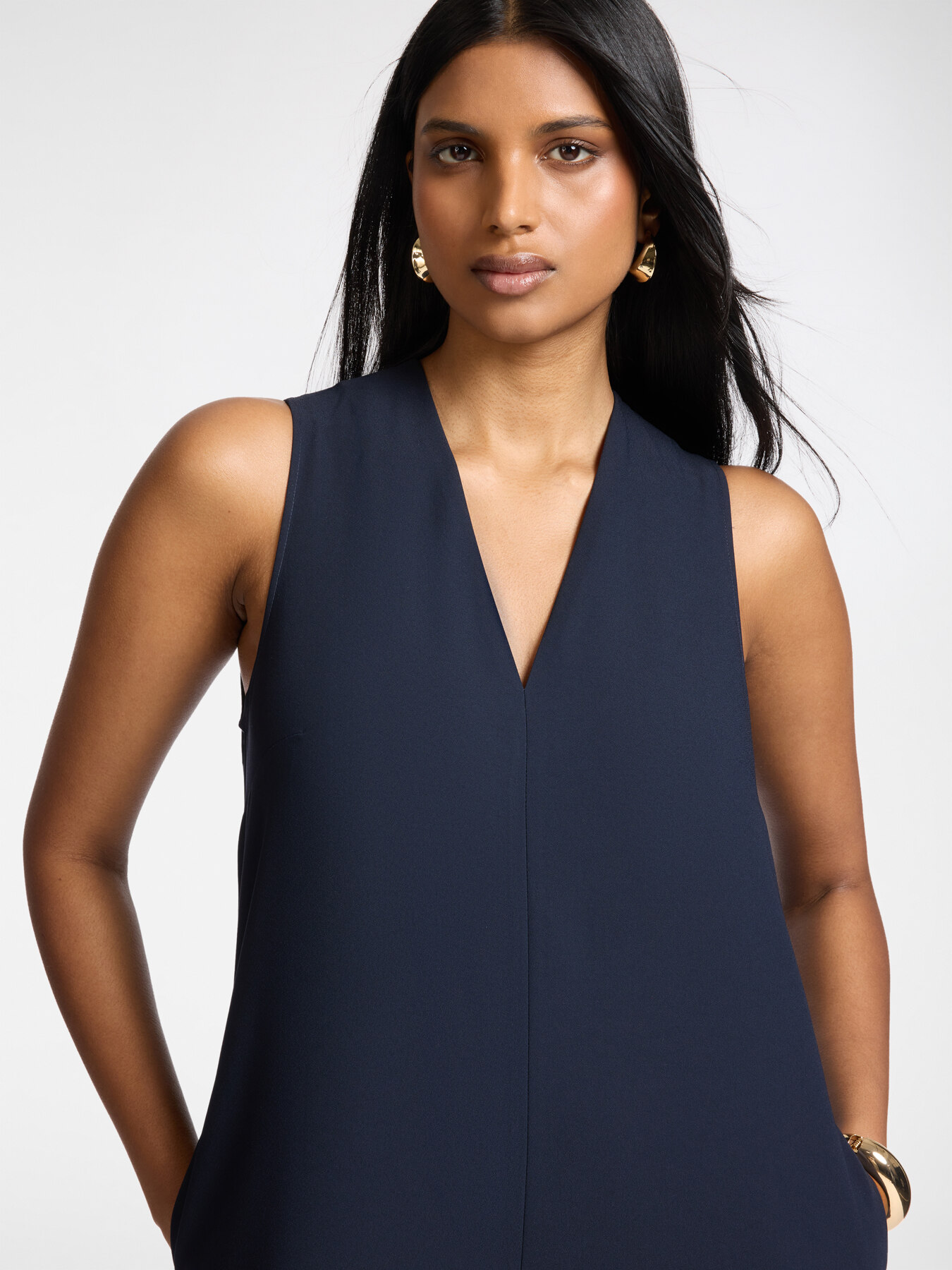 Palazzo jumpsuit in cr&ecirc;pe envers satin image number 3