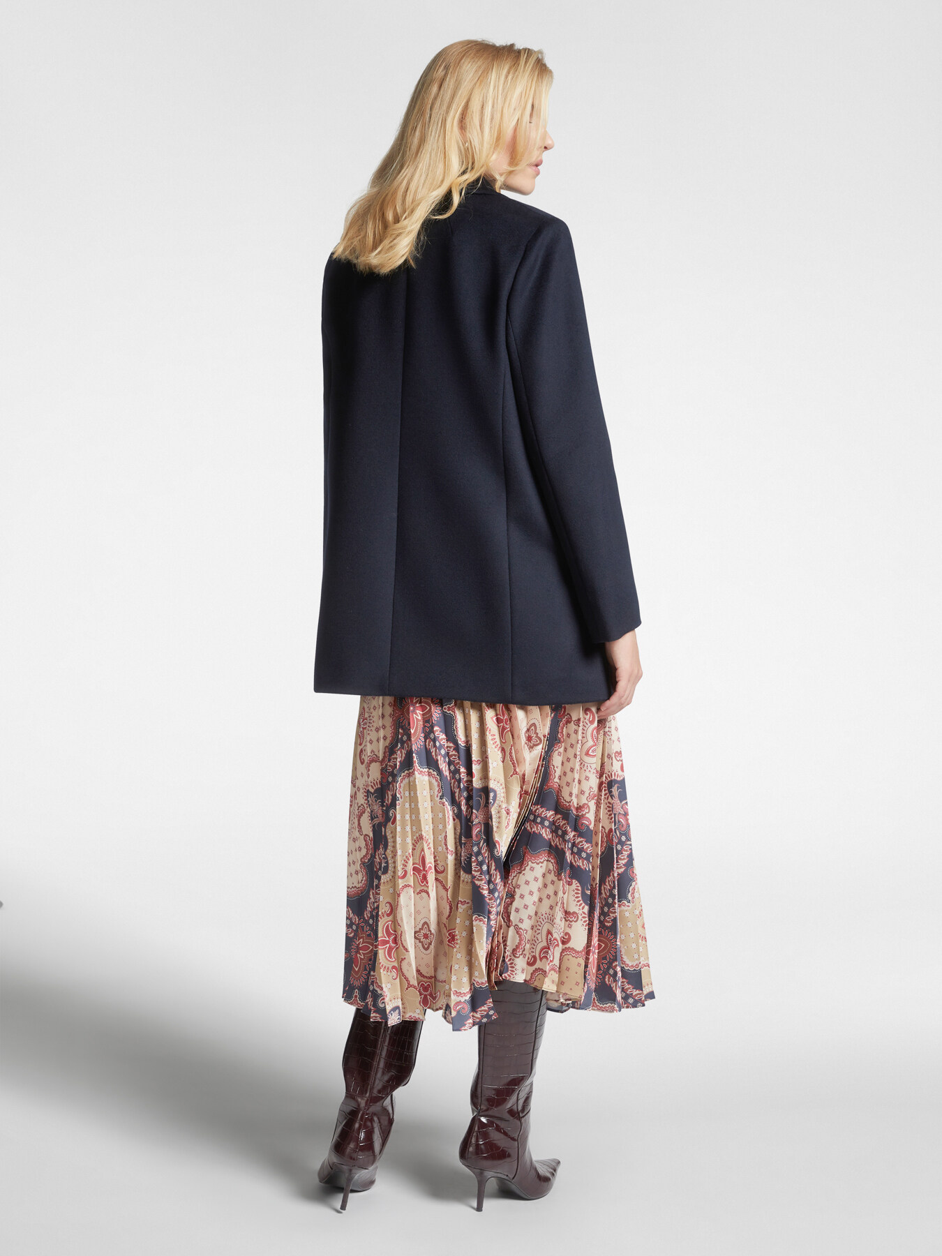 Luxury wool peacoat winter jacket image number 1