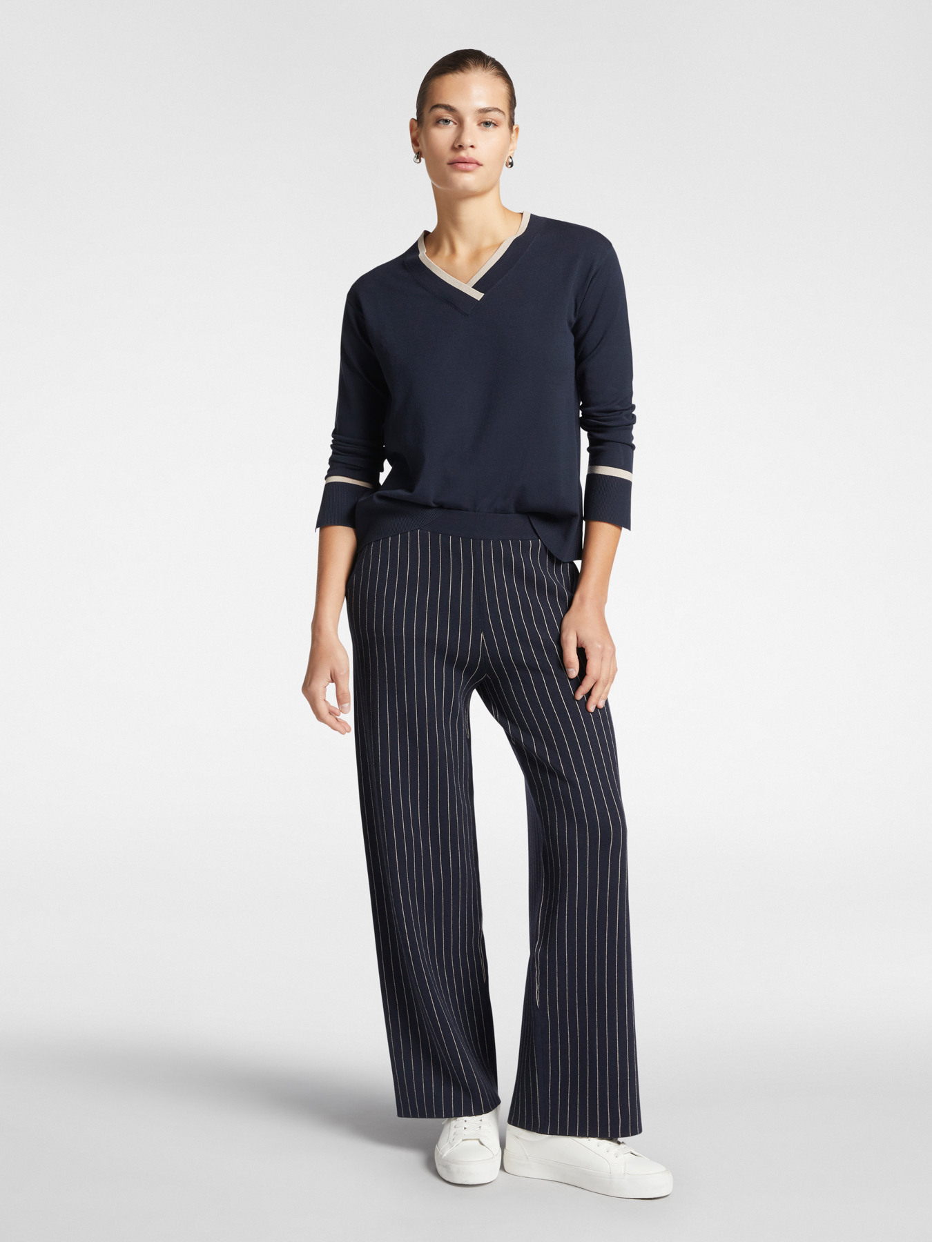 Pullover mit Bord&uuml;re in Kontrastfarbe image number 2